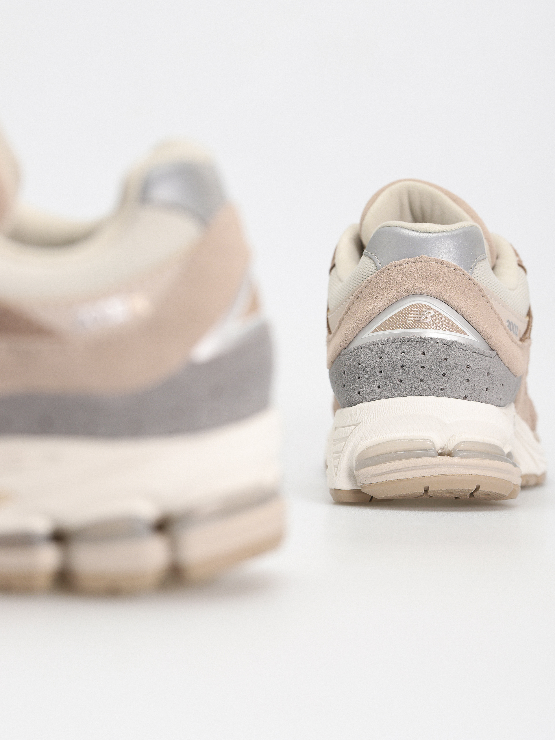 Buty New Balance 2002 (driftwood)