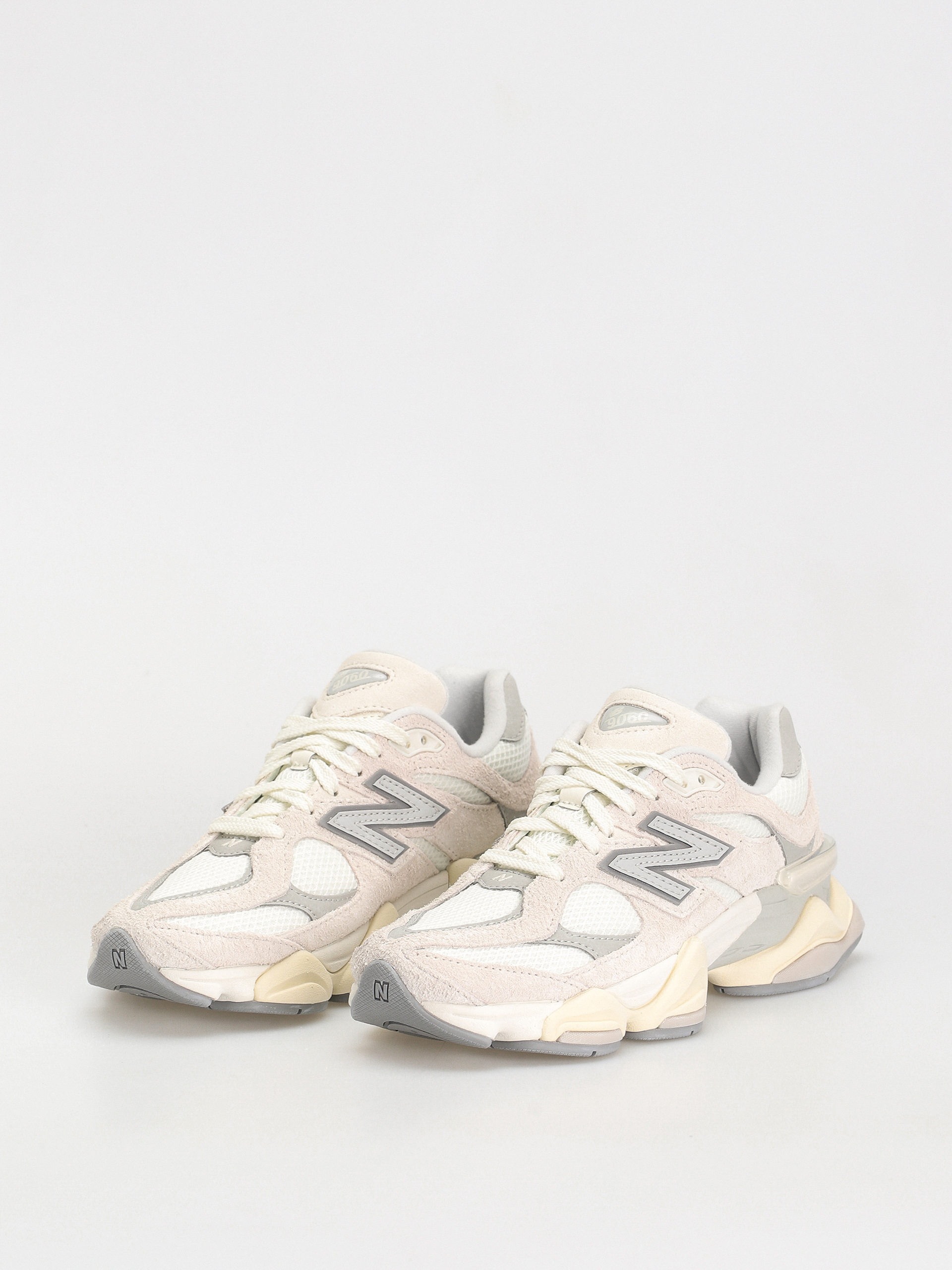 Buty New Balance 9060 (sea salt)