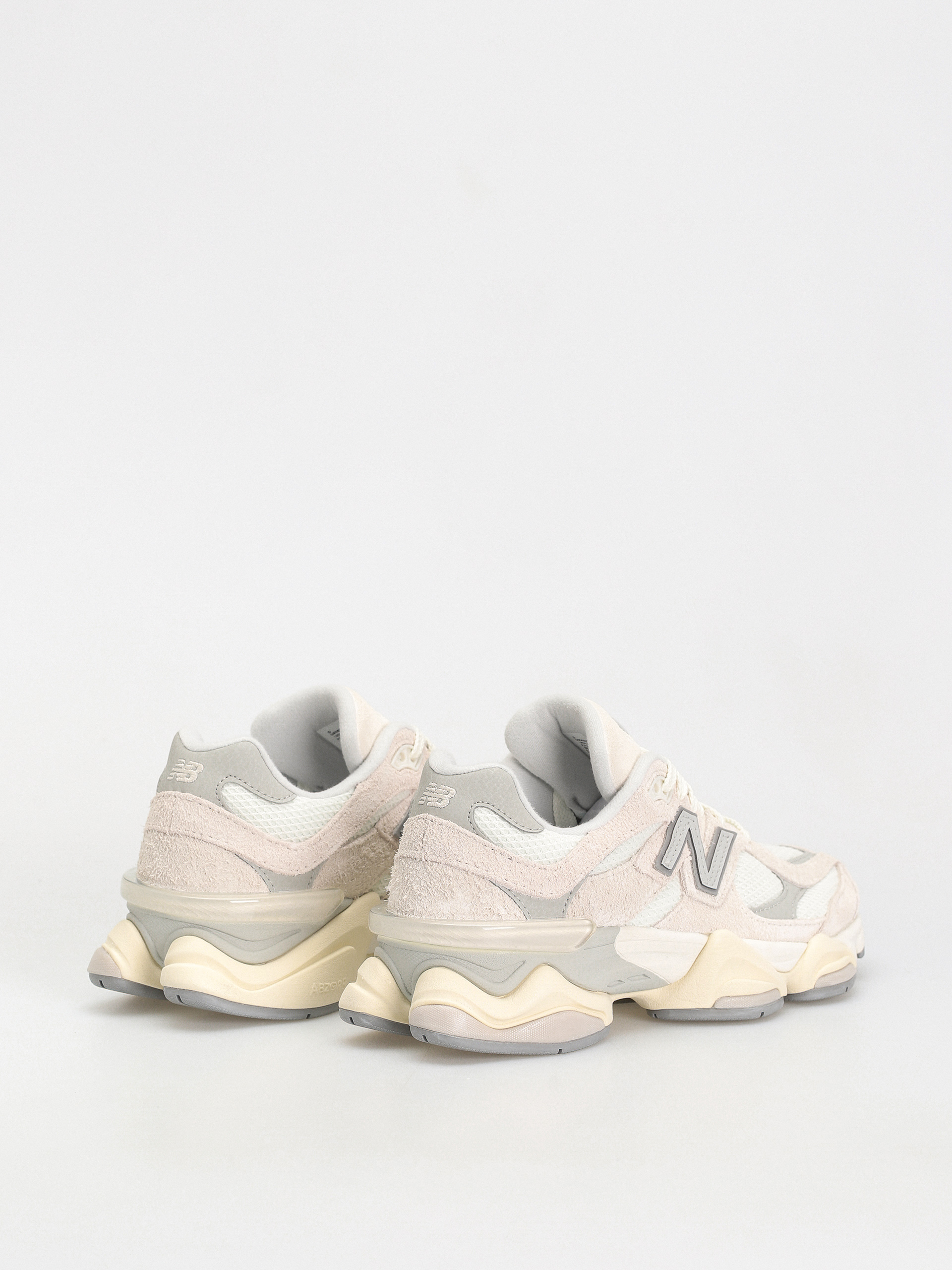 Buty New Balance 9060 (sea salt)
