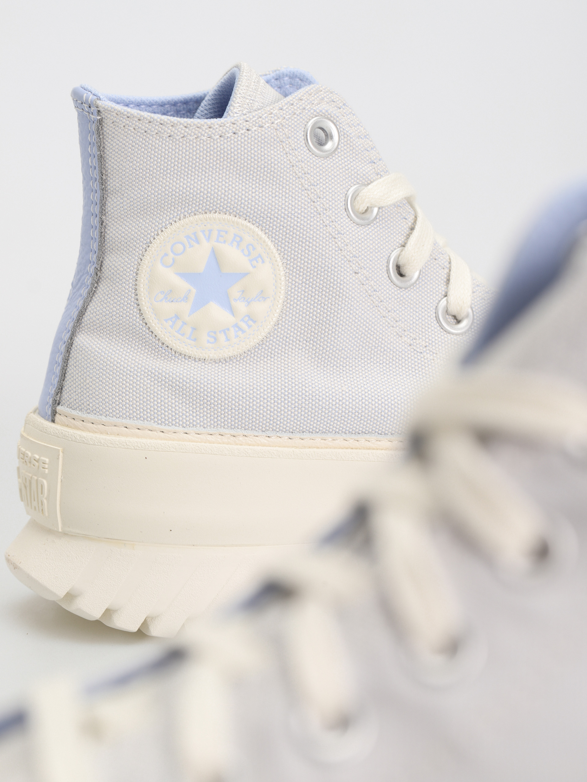 Buty Converse Chuck Taylor All Star Lugged 2.0 Hi (mystic sky/egret)