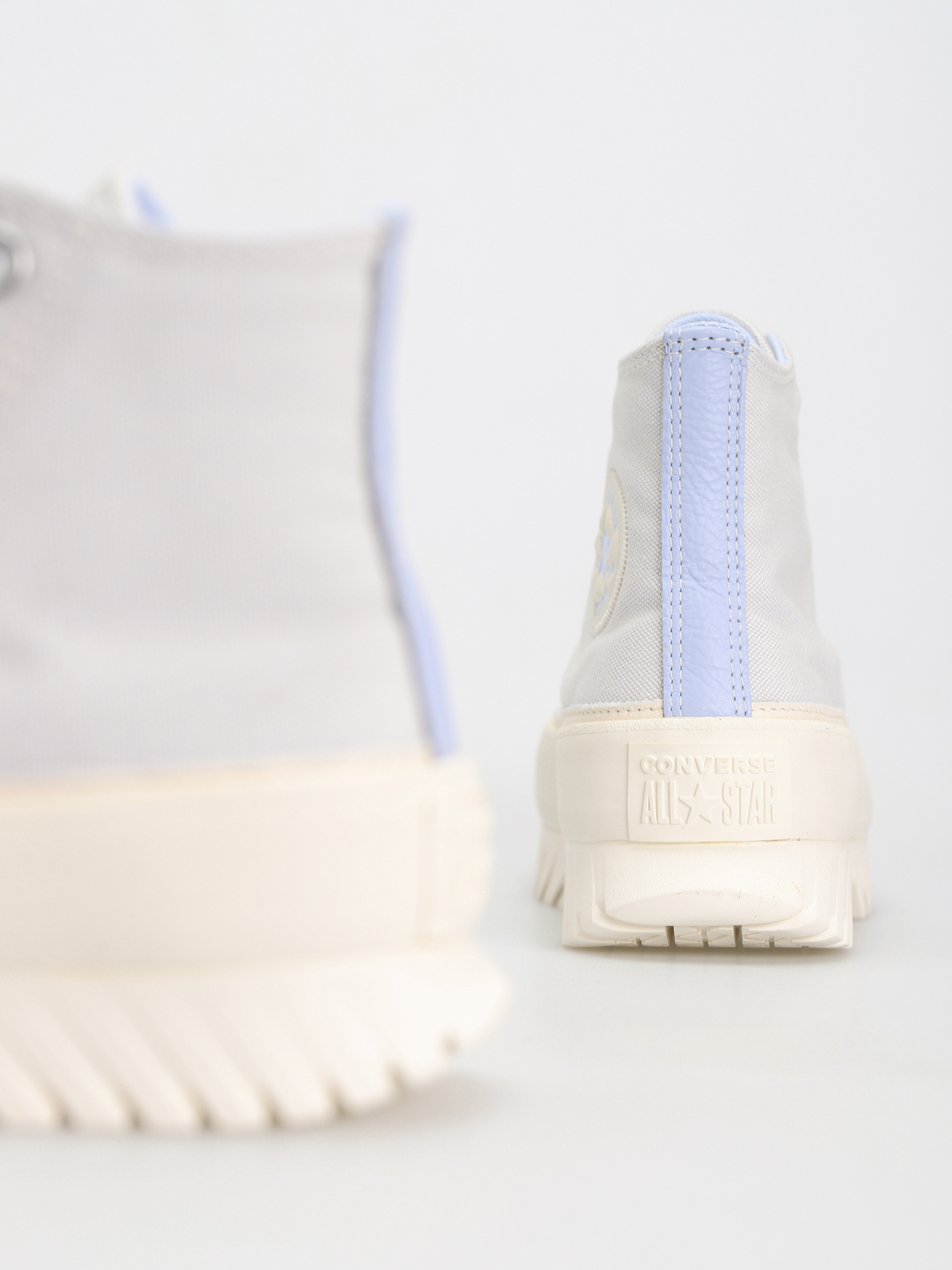 Buty Converse Chuck Taylor All Star Lugged 2.0 Hi (mystic sky/egret)