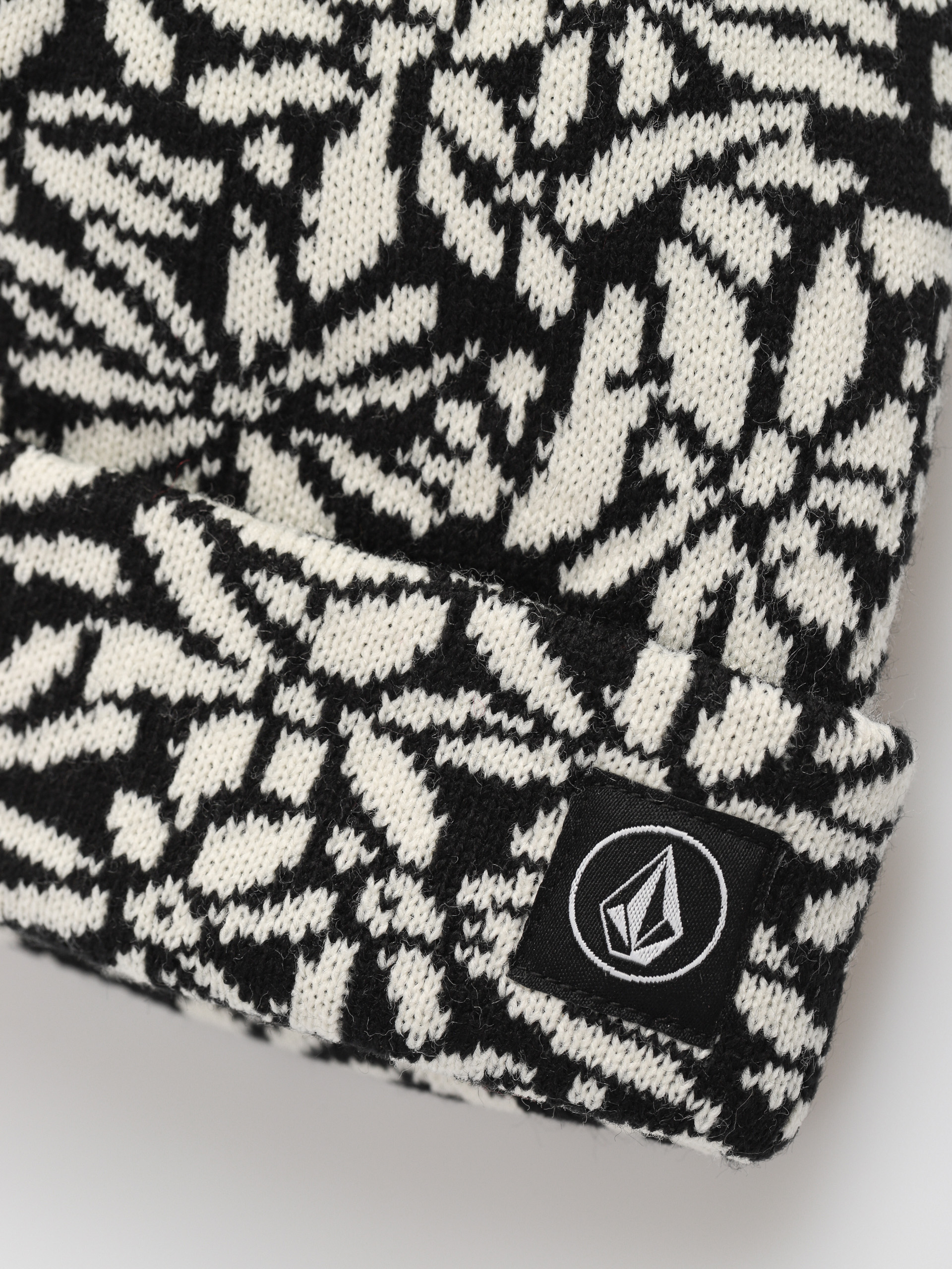 Czapka zimowa Volcom Full Stone Jacquard Wmn (black)