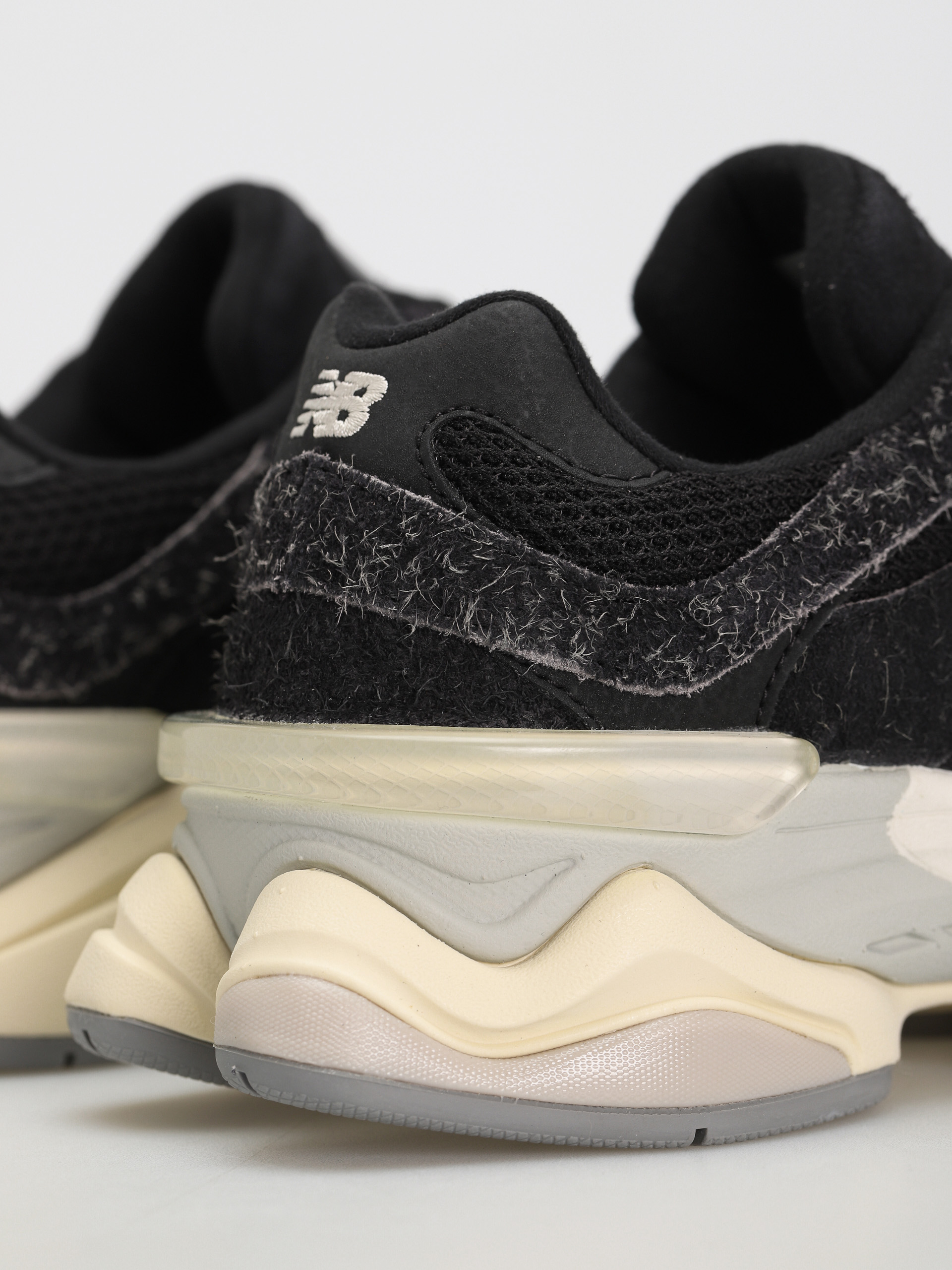 Buty New Balance 9060 (black)