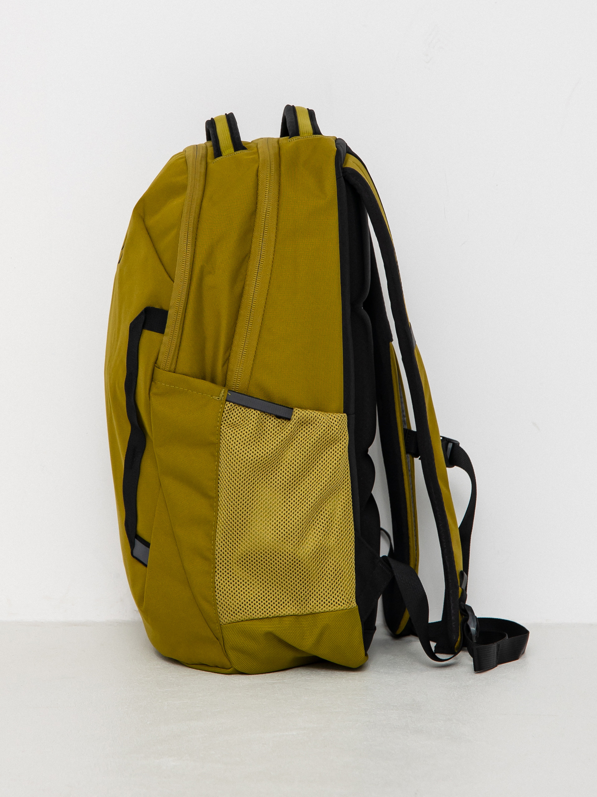 Plecak The North Face Vault (sulphur moss/tnf black)