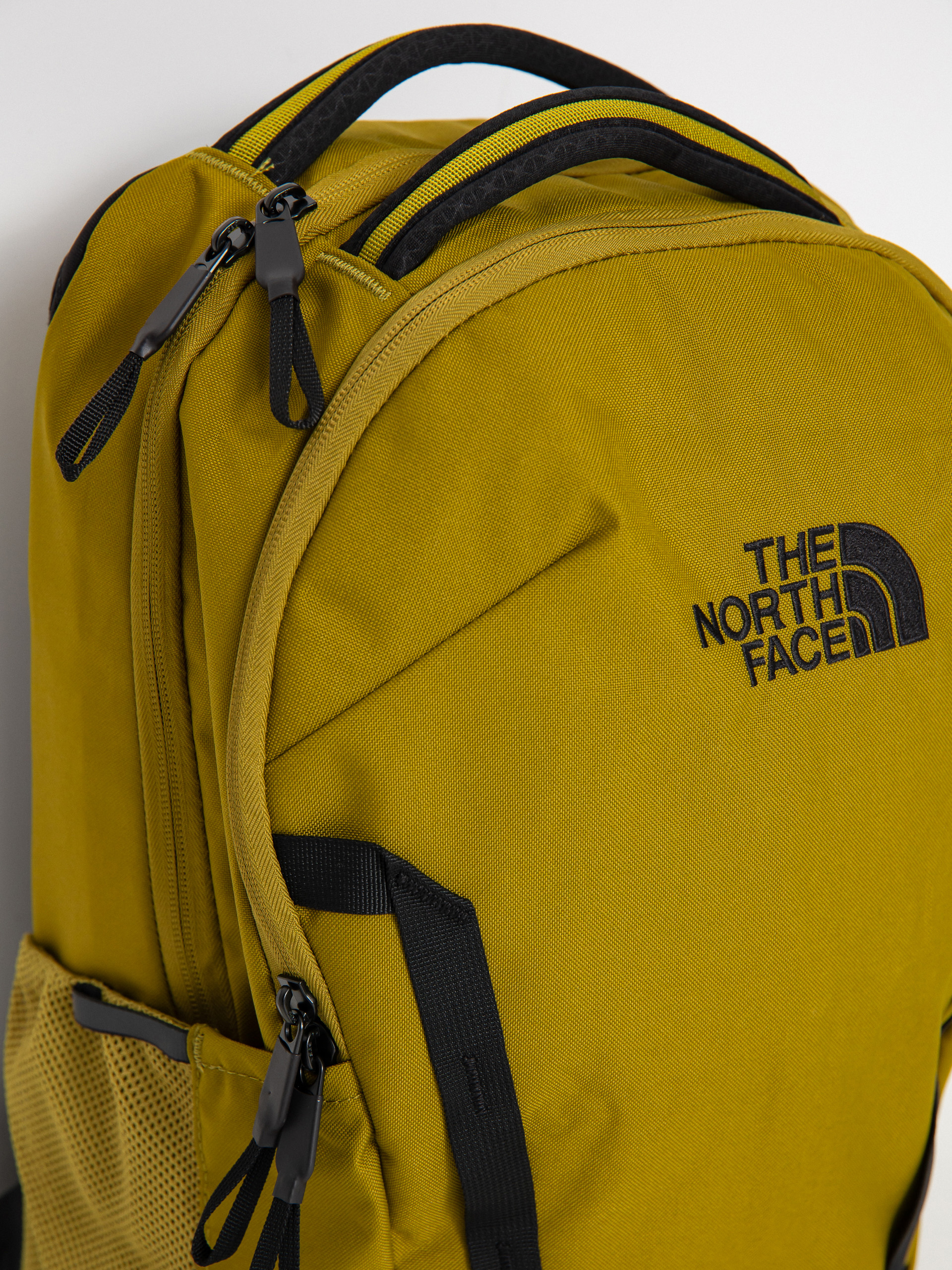 Plecak The North Face Vault (sulphur moss/tnf black)