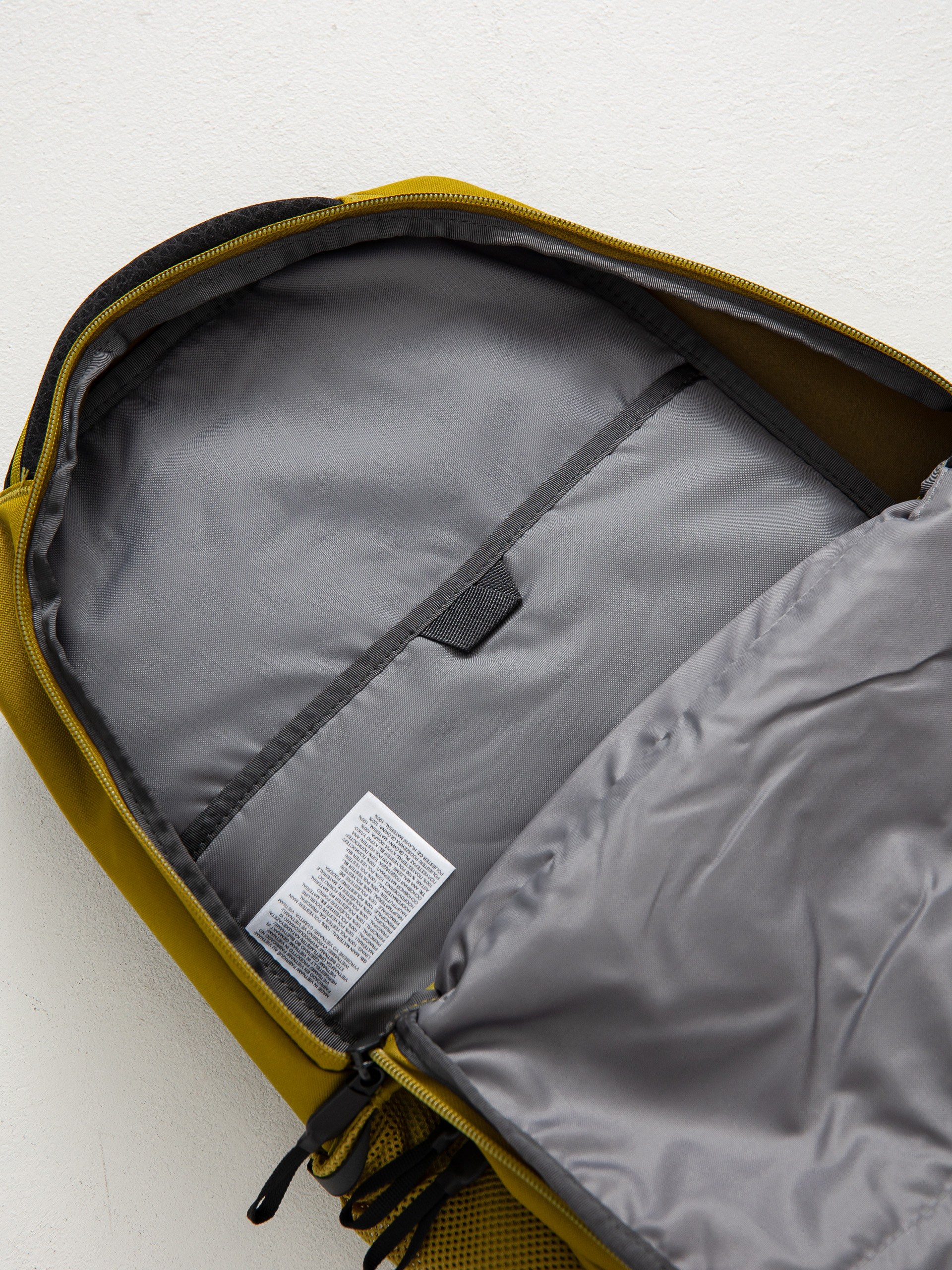 Plecak The North Face Vault (sulphur moss/tnf black)