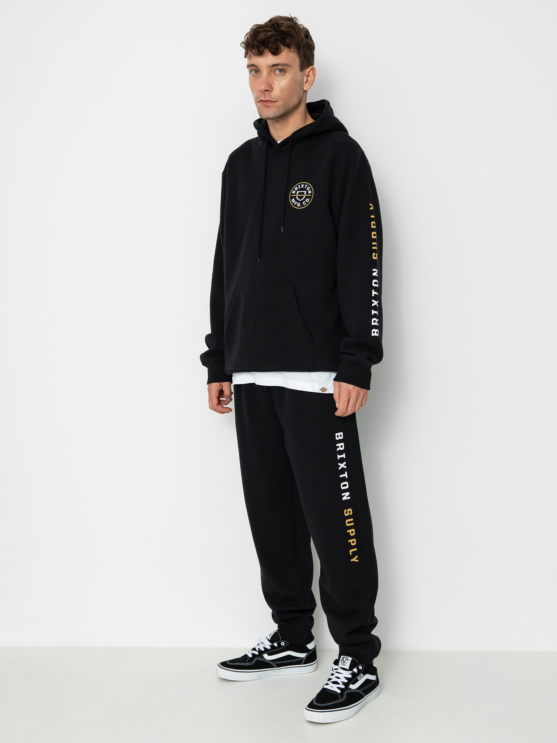 Spodnie Brixton Crest Line Fleece Sweat (black)