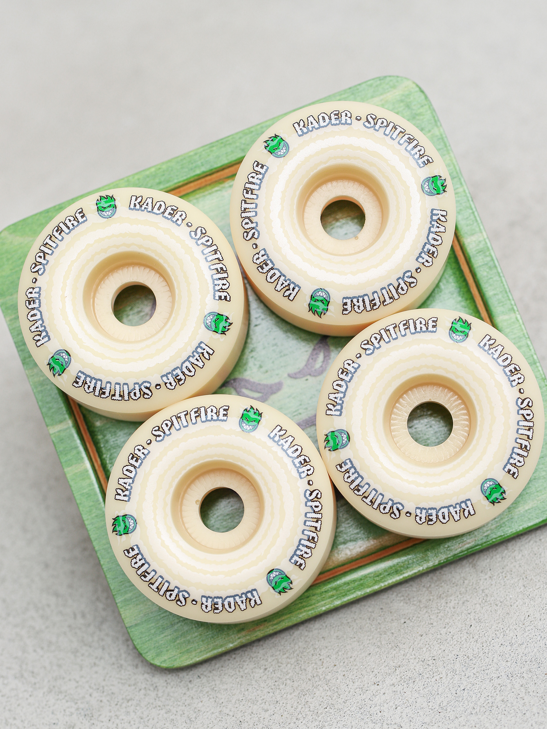 Kółka Spitfire F4 99D Kader Puffs Radial Full (white/green)