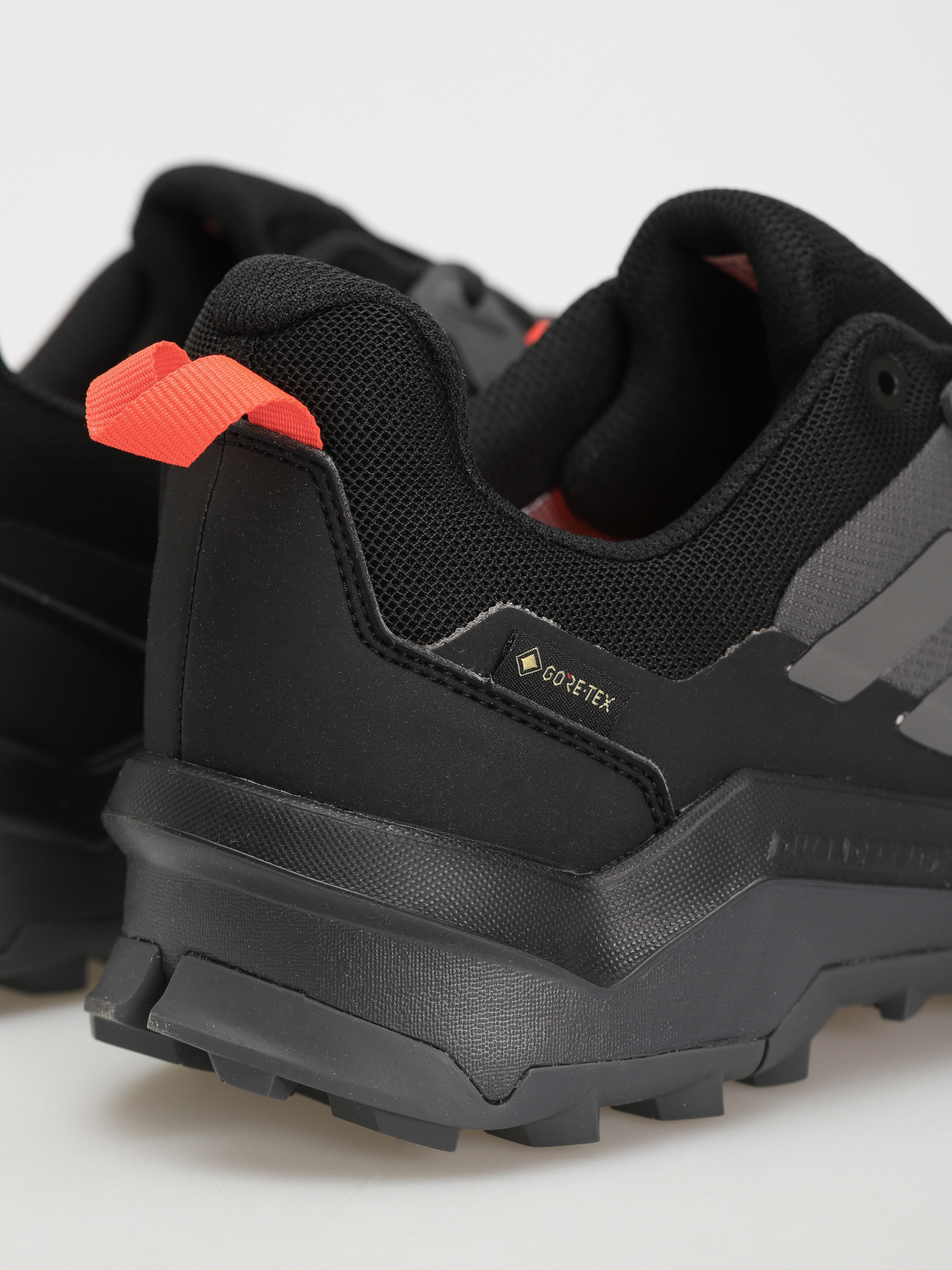 Buty adidas Originals Terrex Ax4 Gtx (gresix/grefou/solred)