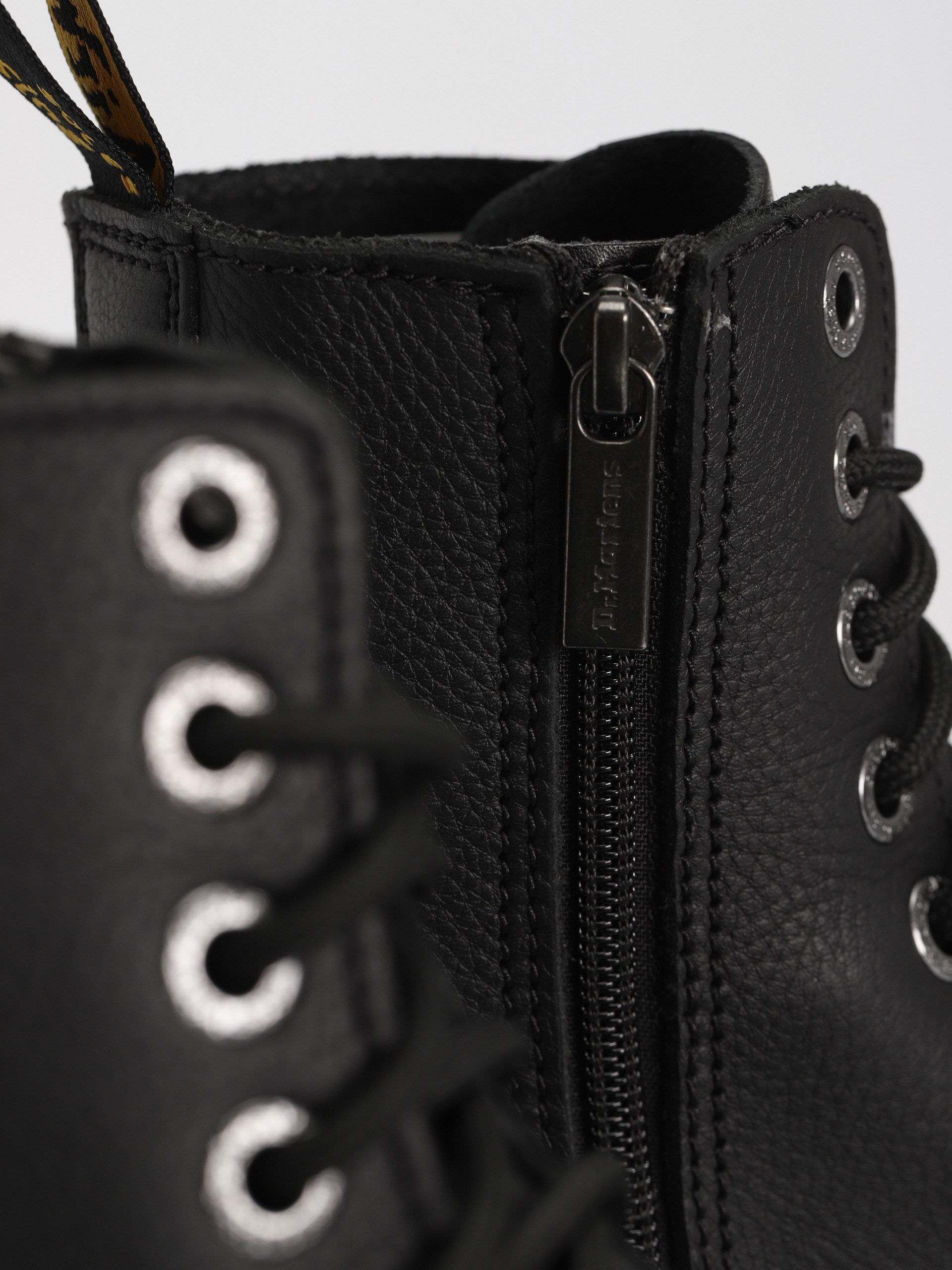 Buty Dr. Martens Jadon III (black pisa)