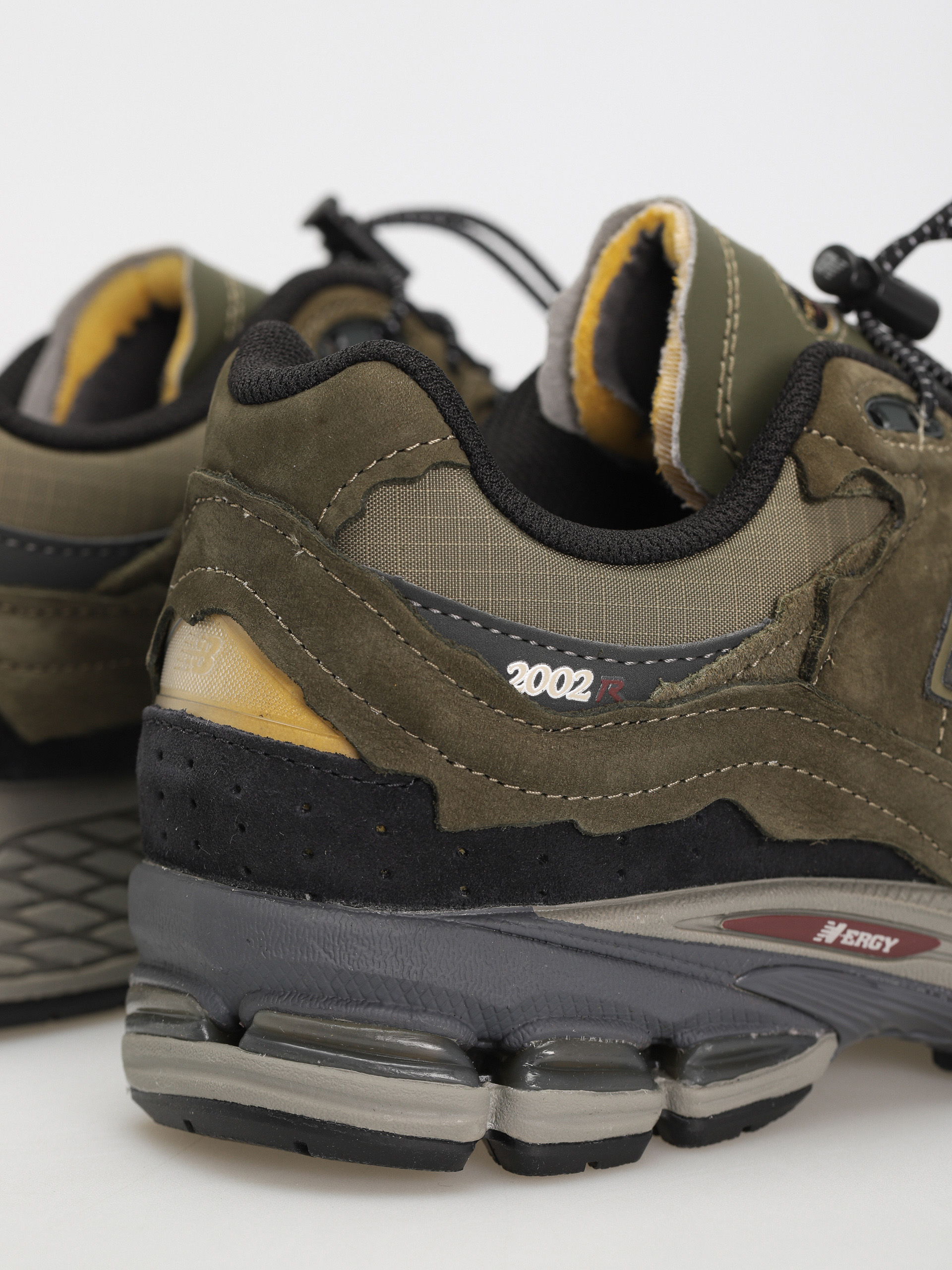 Buty New Balance 2002 (dark moss)