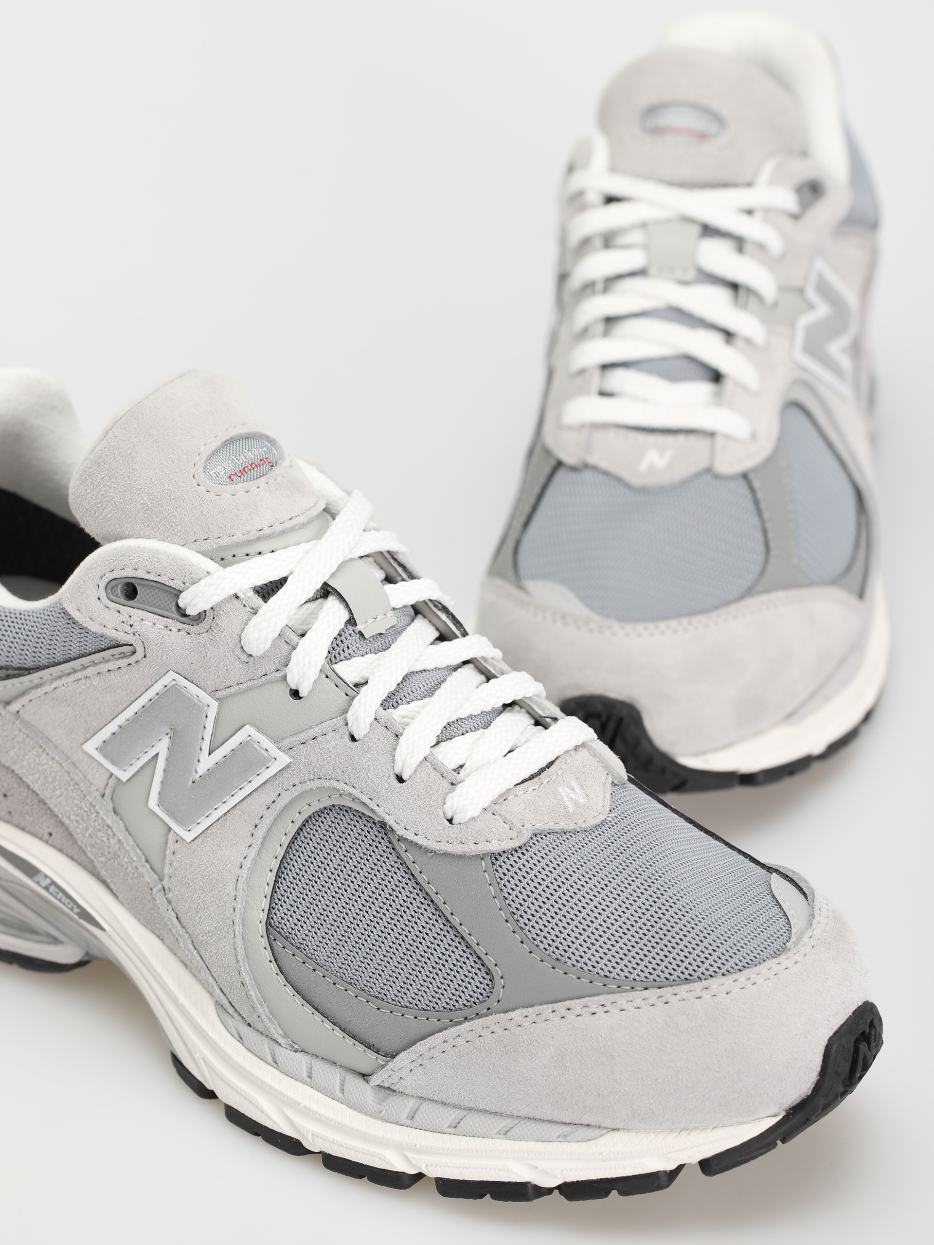 Buty New Balance 2002 (concrete)