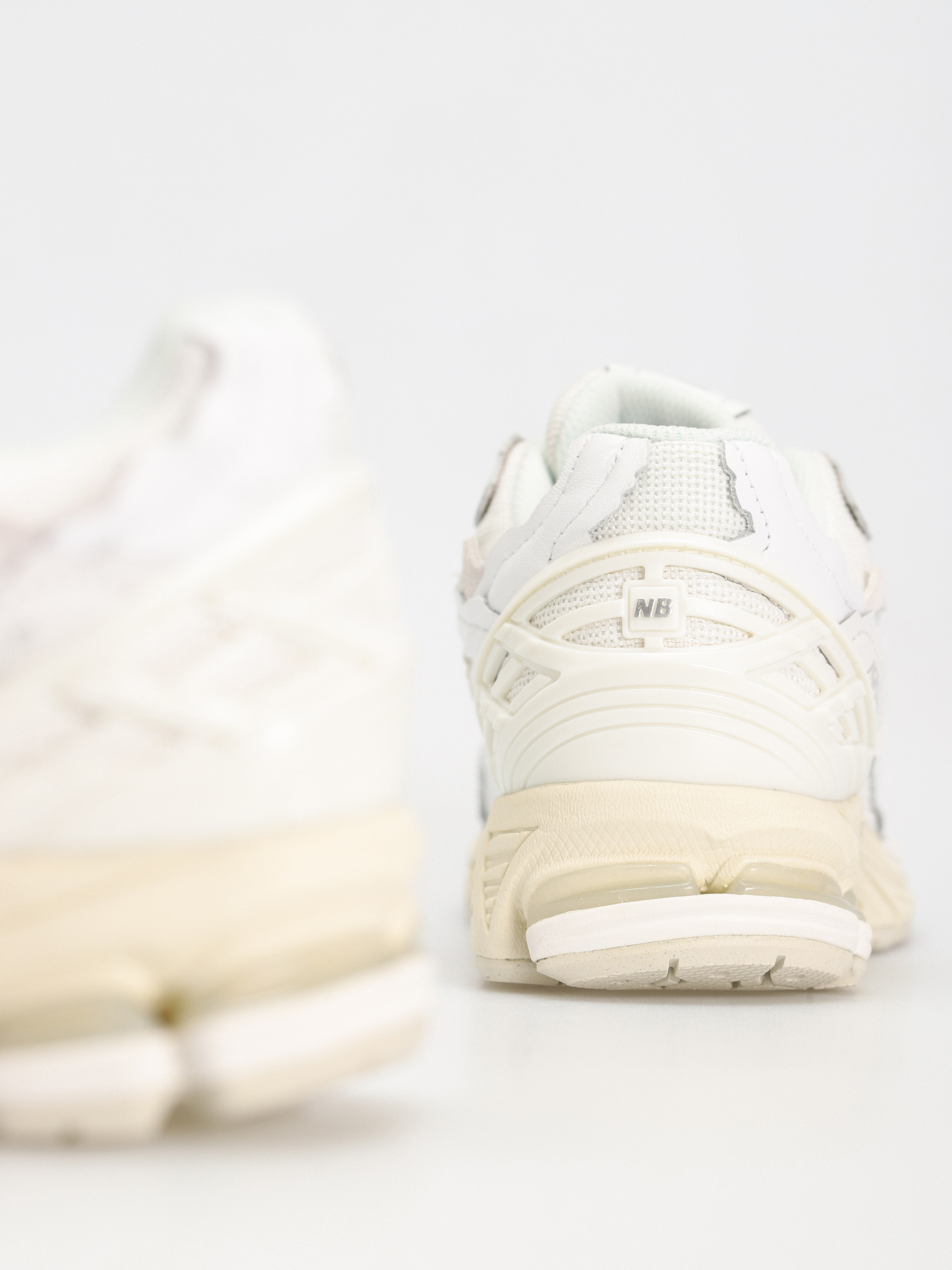 Buty New Balance 1906 (white)