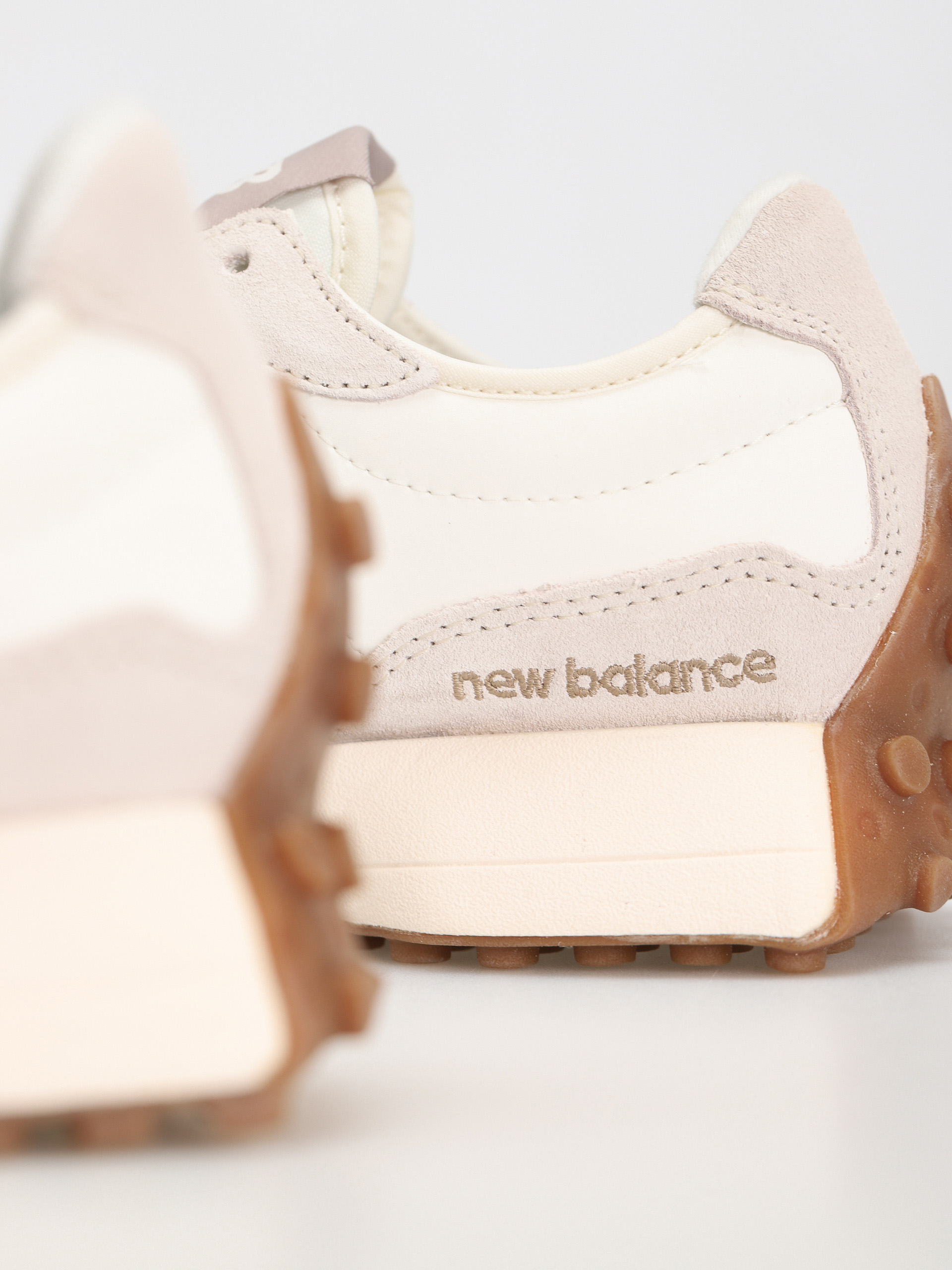 Buty New Balance 327 (driftwood)