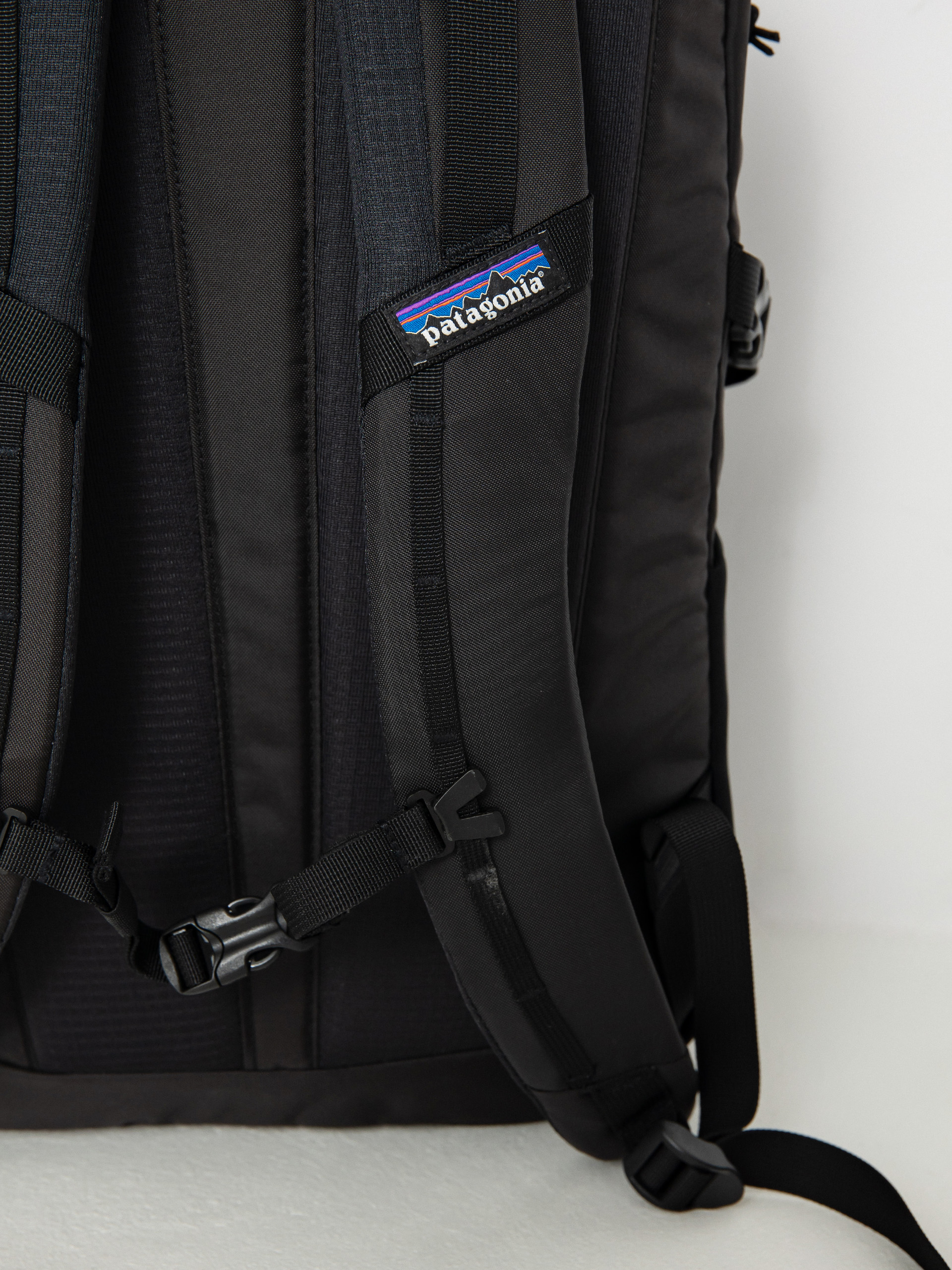 Plecak Patagonia Refugio Day Pack 30L (black)