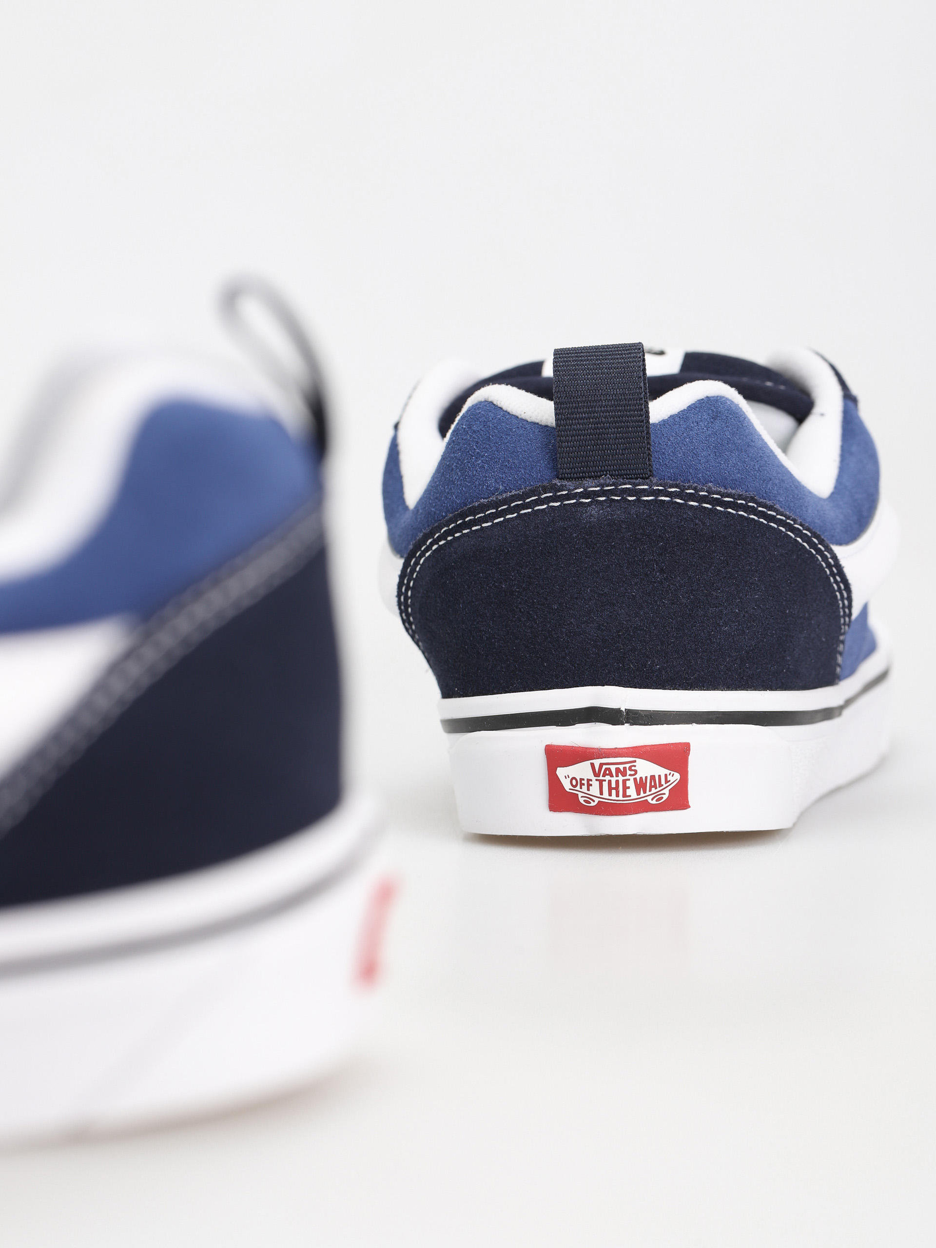 Buty Vans Knu Skool (navy/true white)