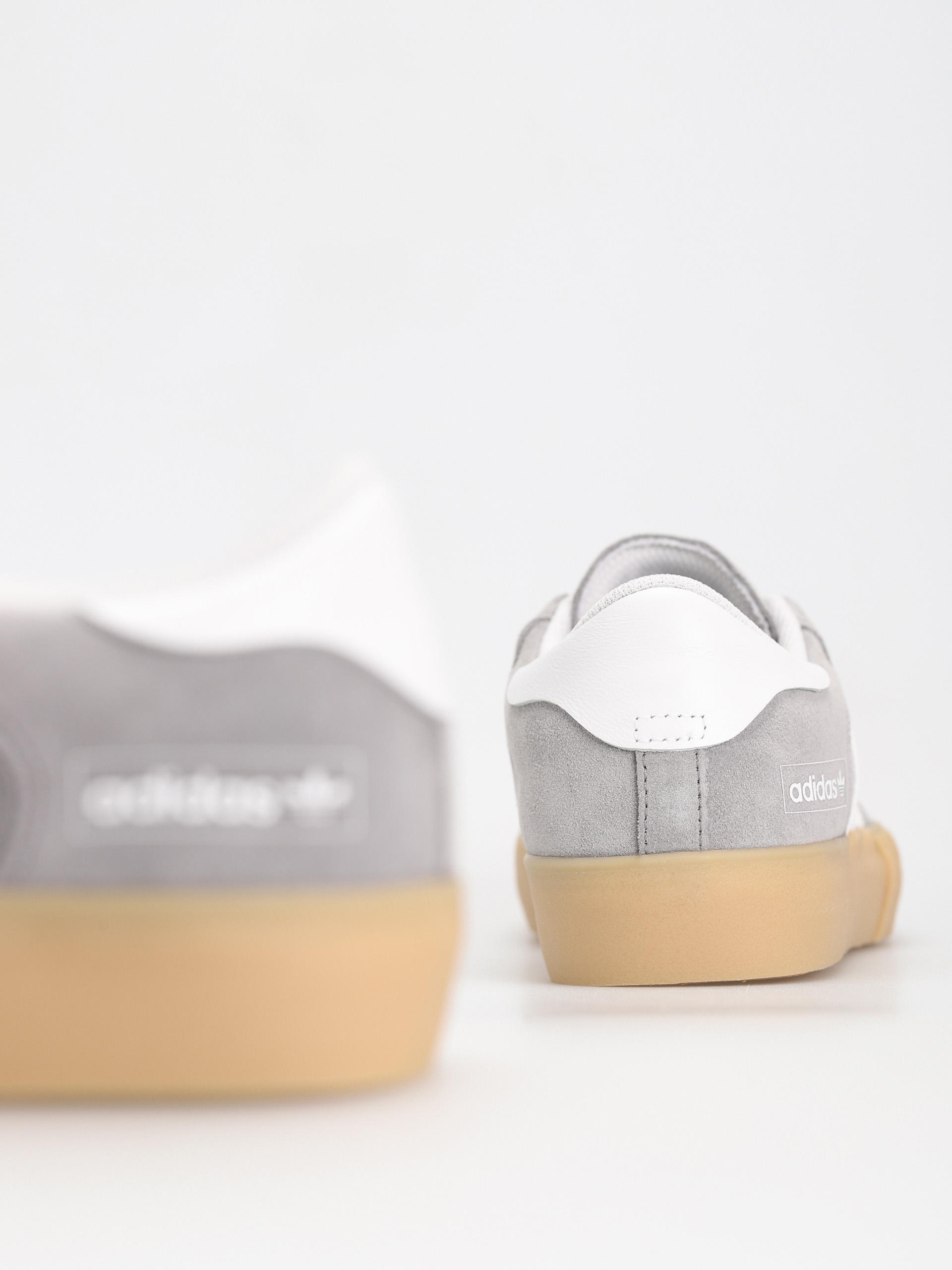 Buty adidas Matchbreak Super (grethr/ftwwht/gum3)