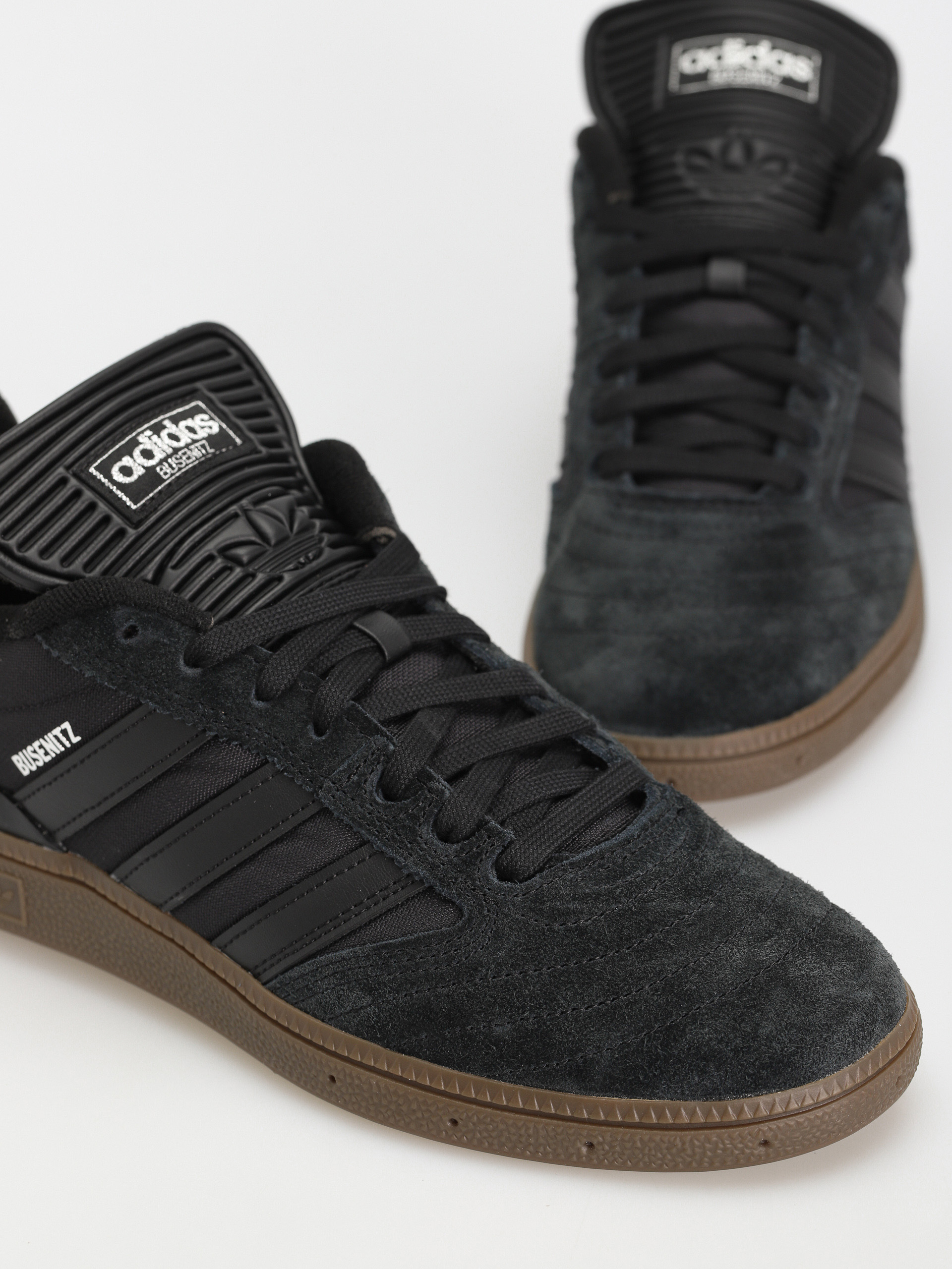 Buty adidas Busenitz (cblack/cblack/gum5)