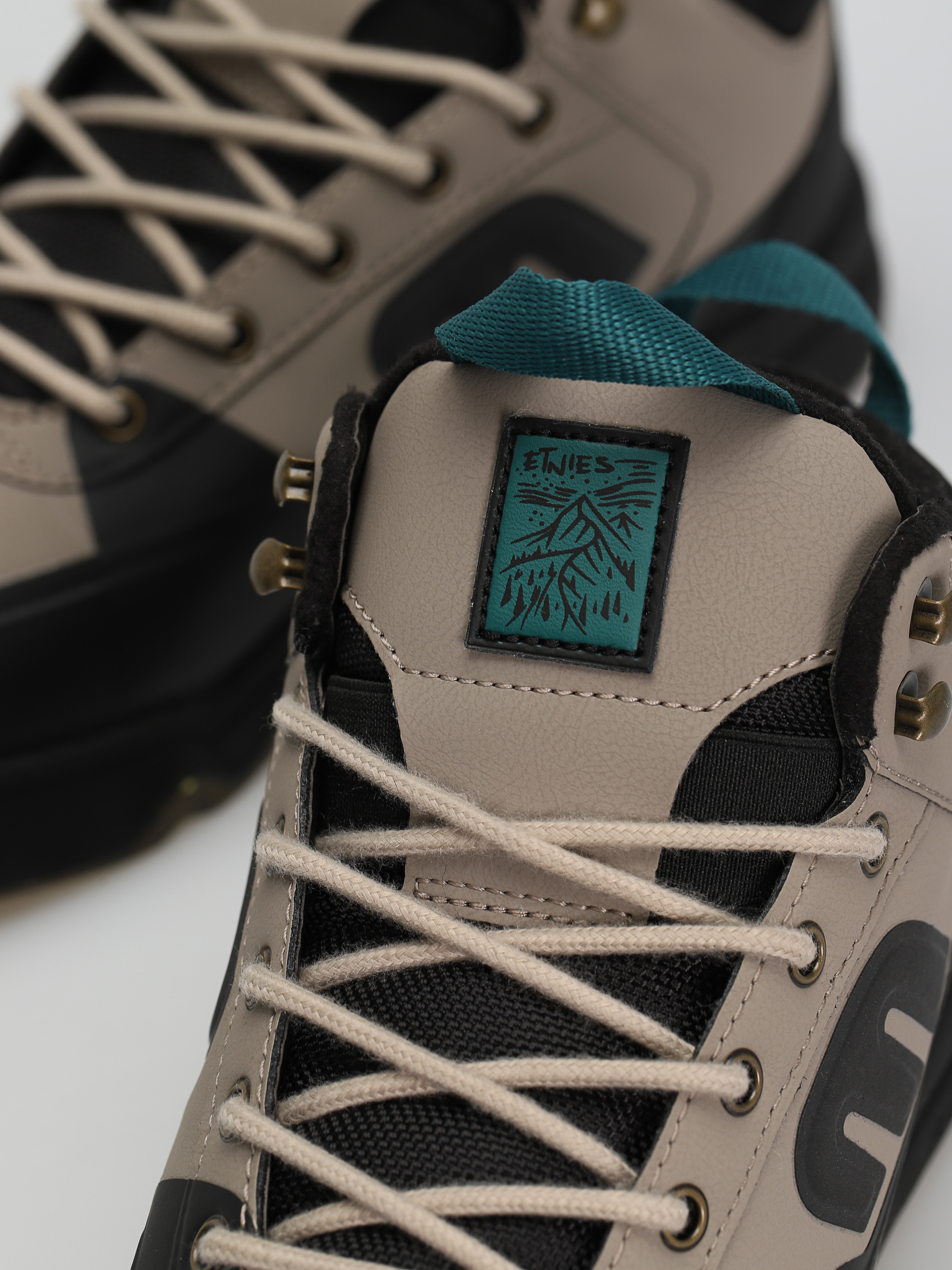 Buty Etnies Jones Mtw (warm grey/black)