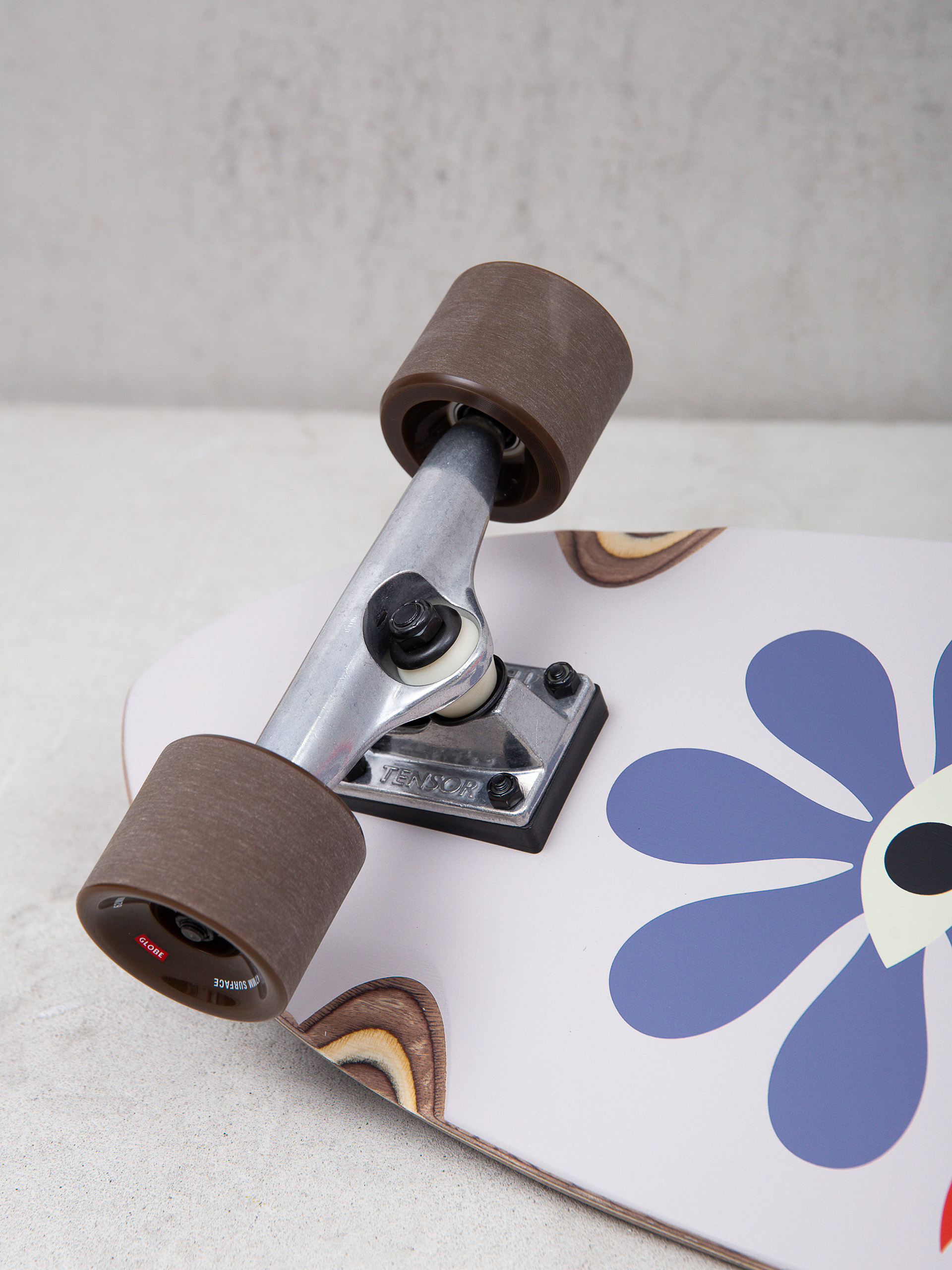 Deskorolka cruiser Globe Blazer XL (weepy blume)