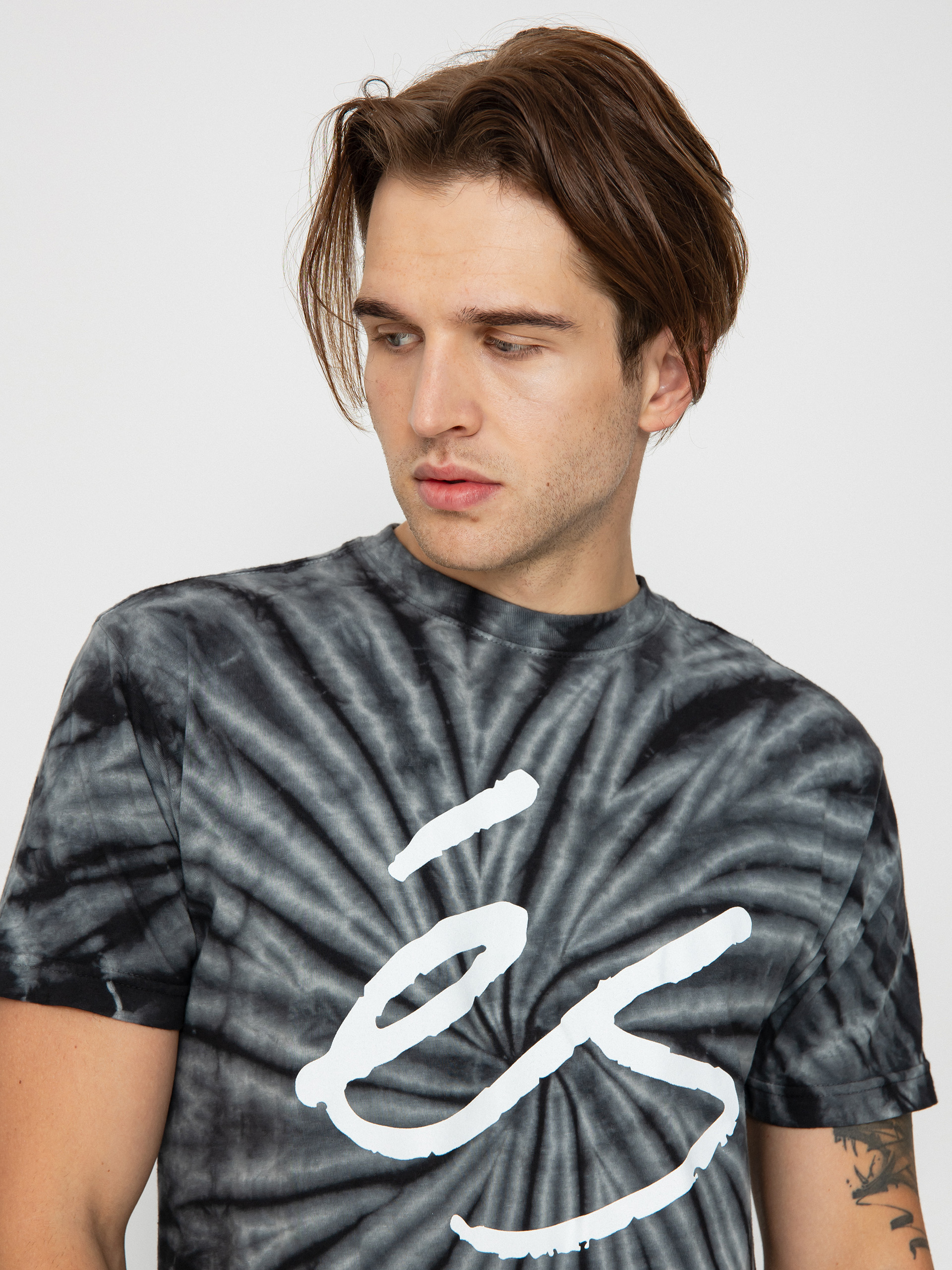 T-shirt eS Script Tye Dye (black)