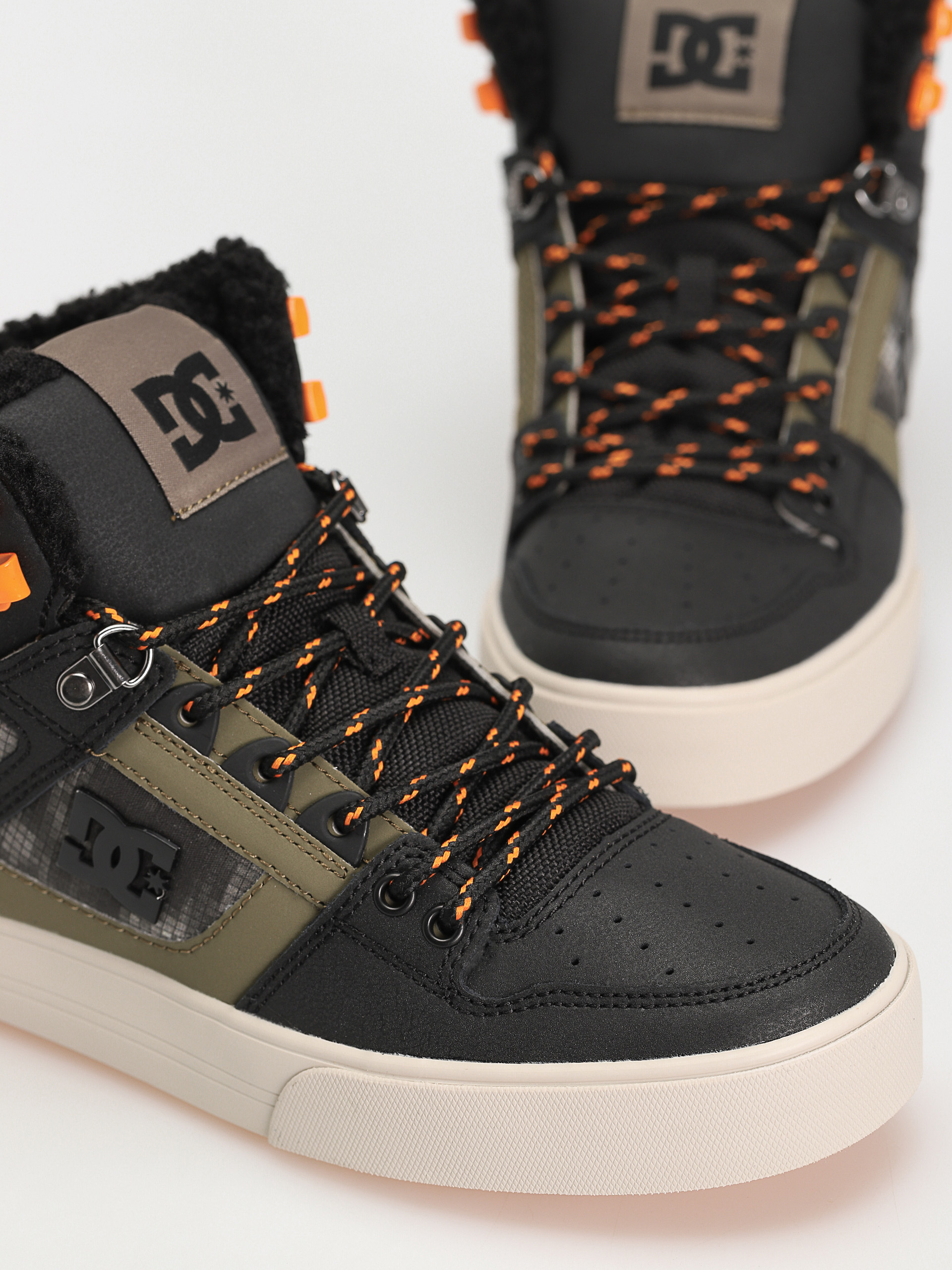 Buty zimowe DC Pure Ht Wc Wnt (black/green print)