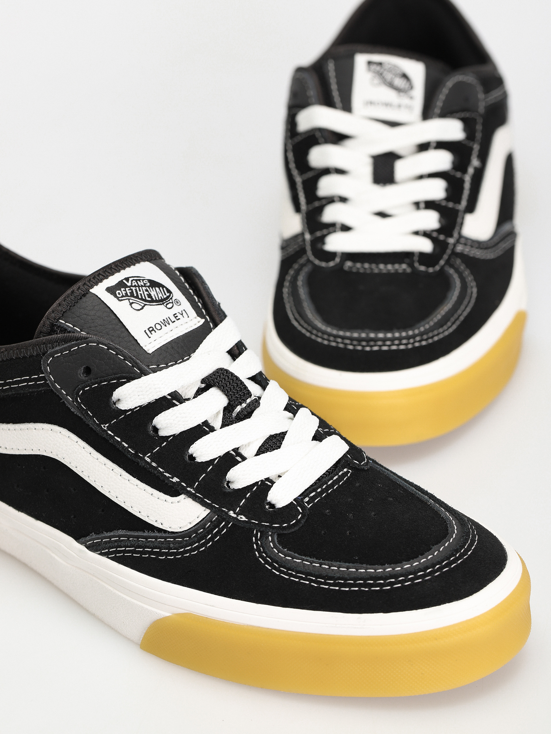 Buty Vans Rowley Classic (black/white/gum)