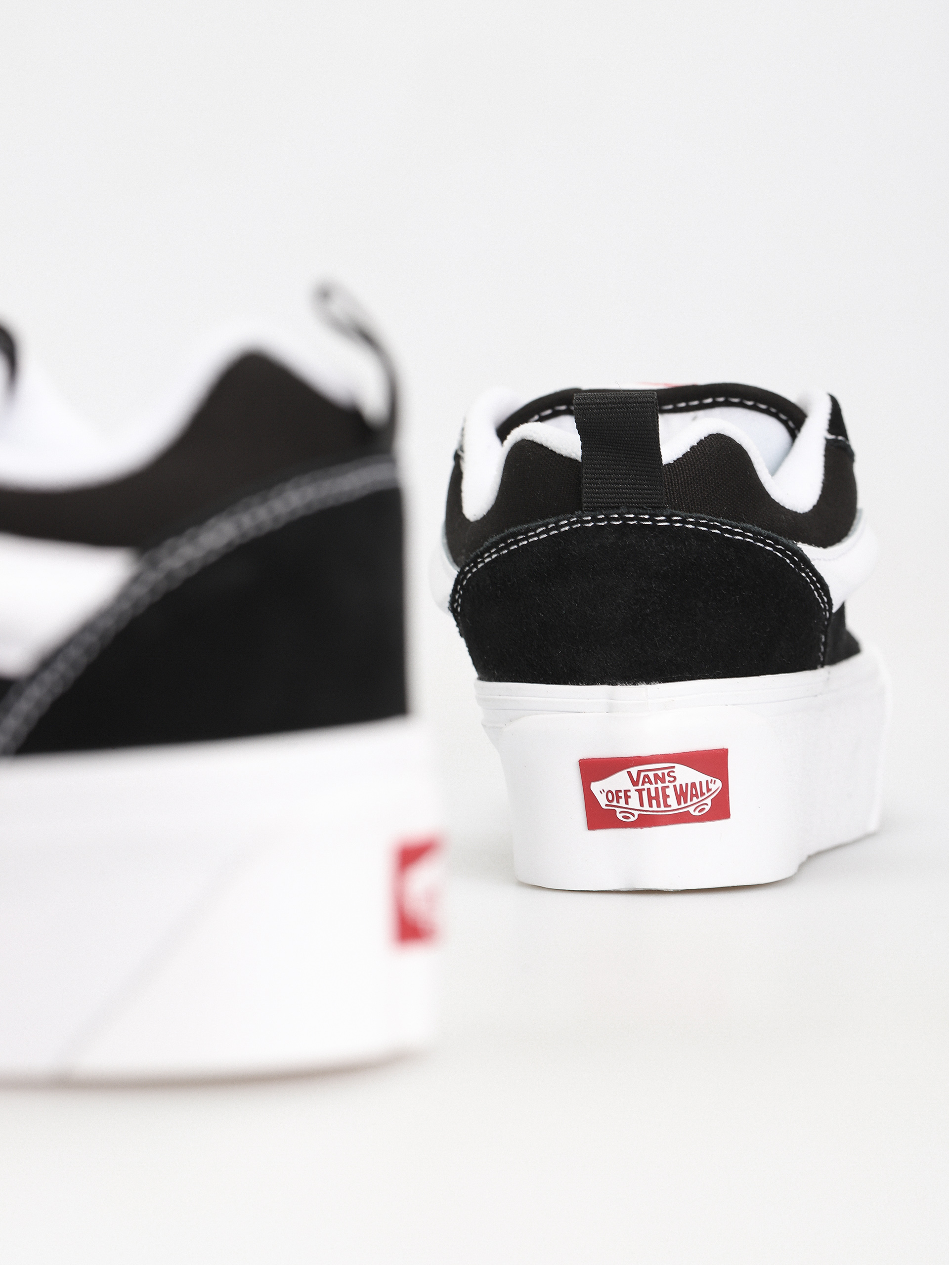 Buty Vans Knu Stack (black/true white)