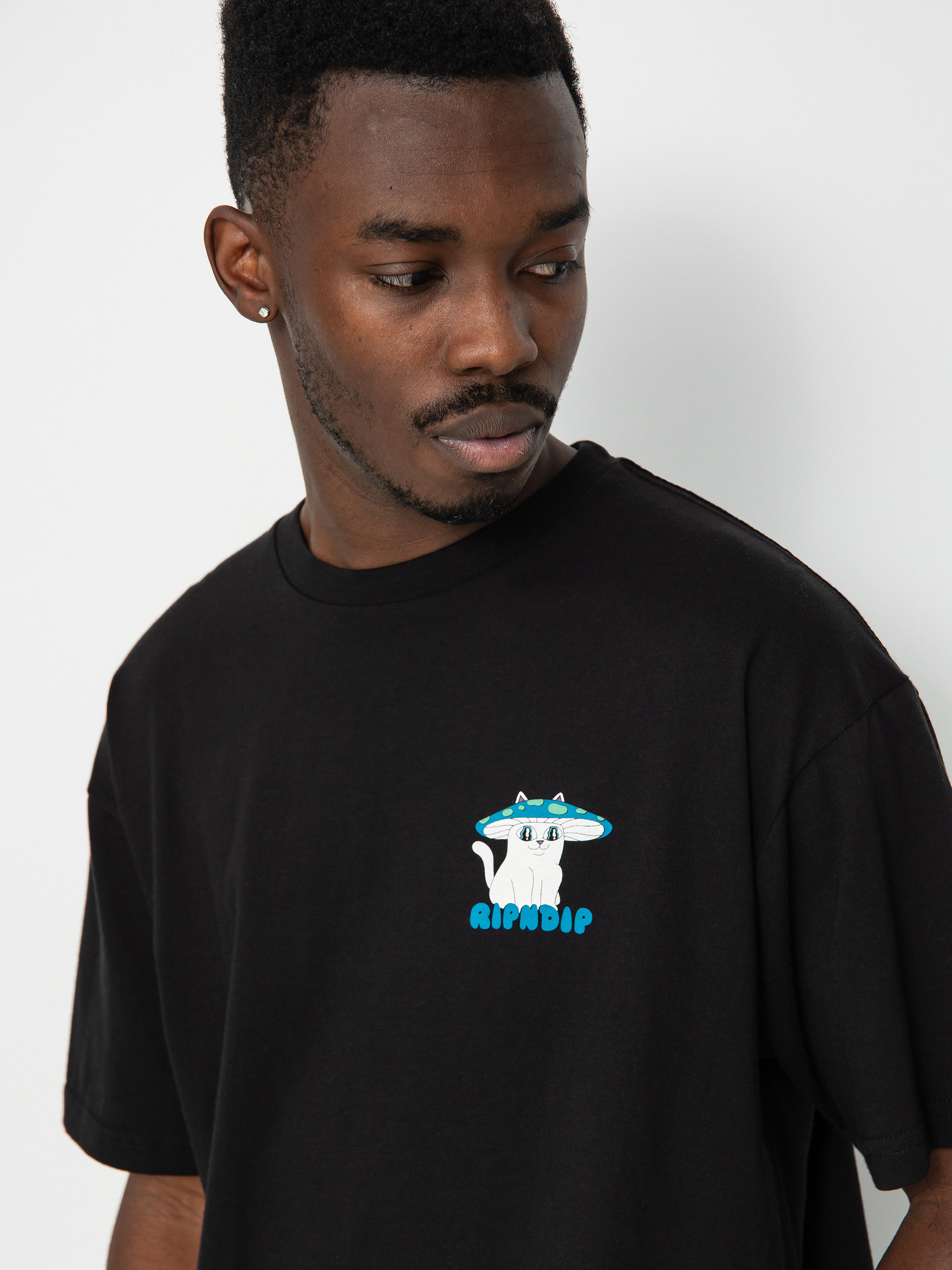 T-shirt RipNDip Shroom Cat (black)