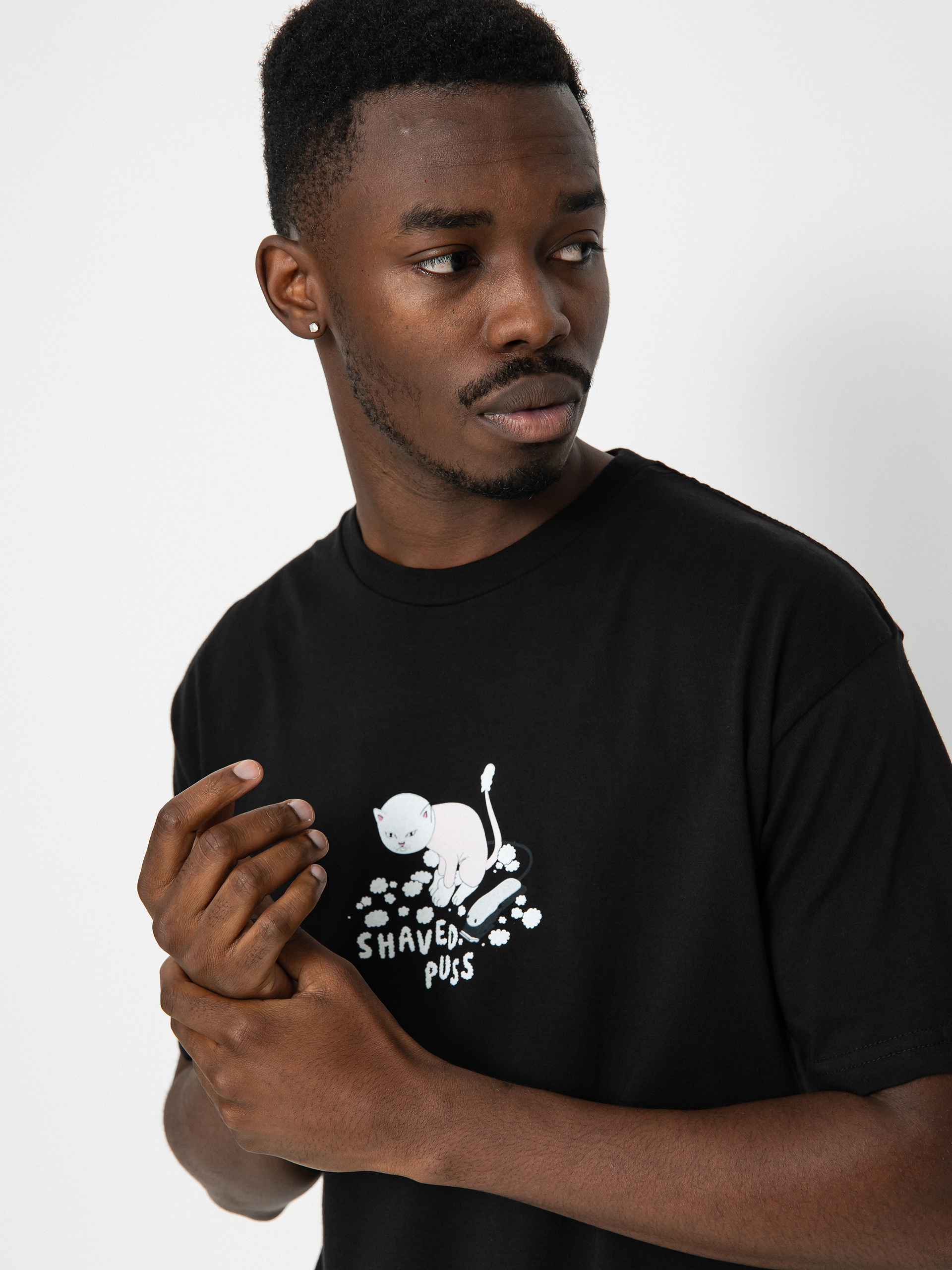 T-shirt RipNDip Shaved Puss (black)