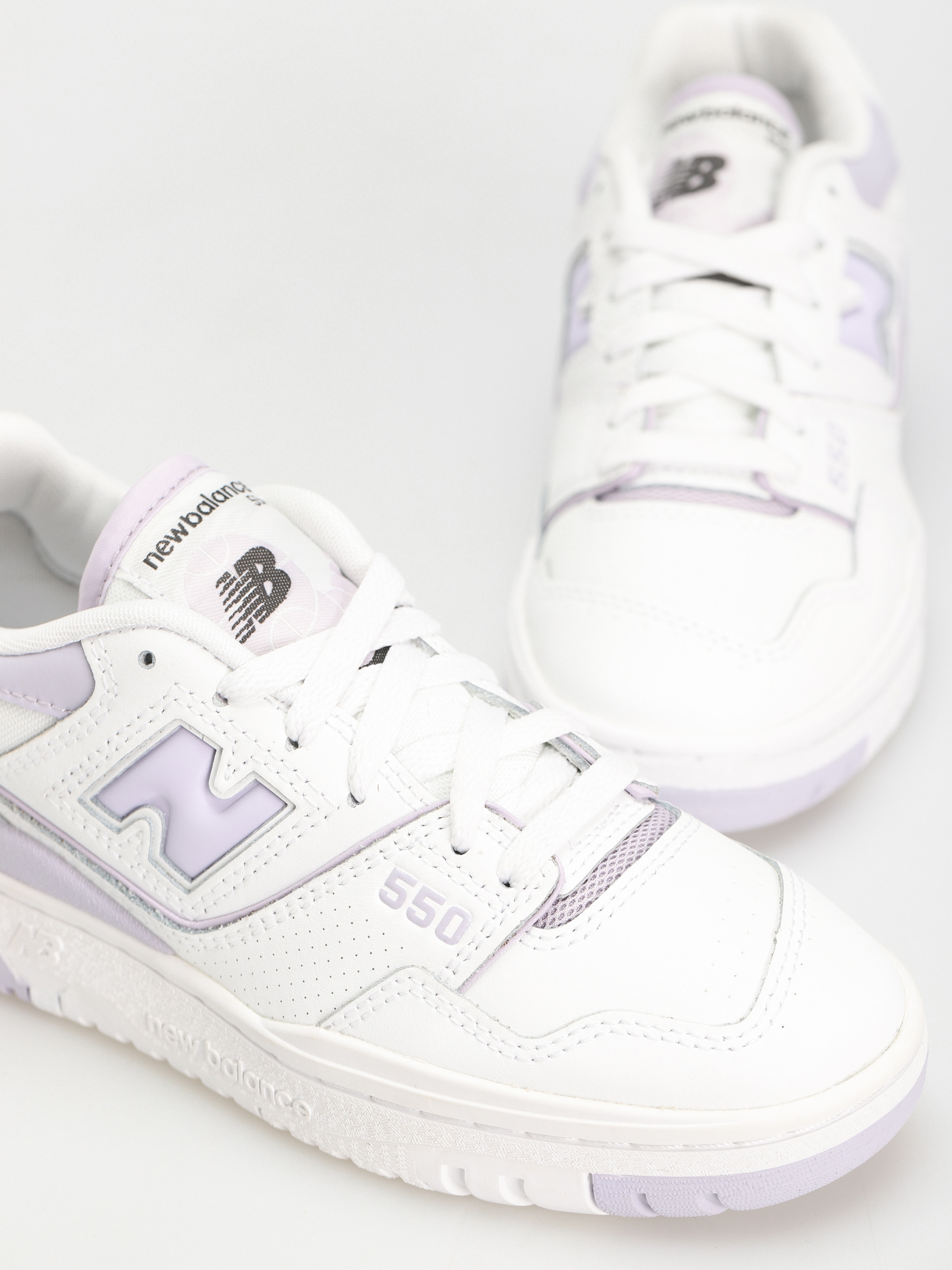 Buty New Balance 550 Wmn (white)
