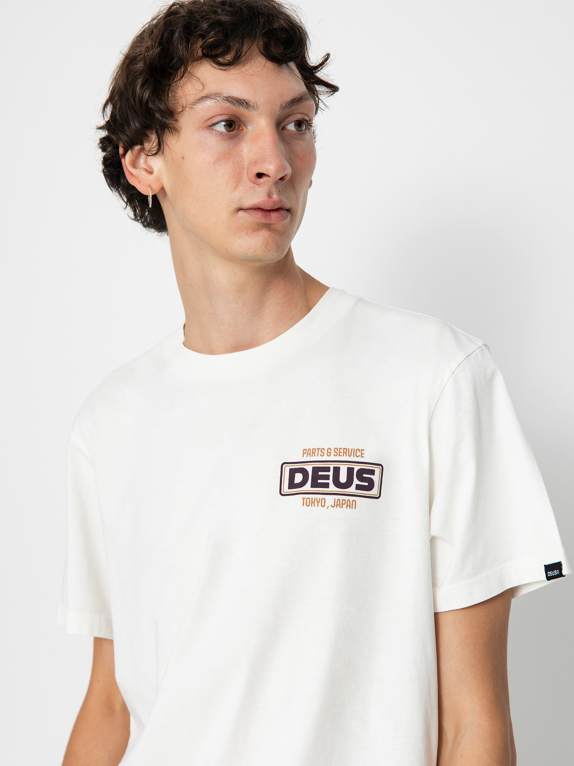 T-shirt Deus Ex Machina Depot (vintage white)