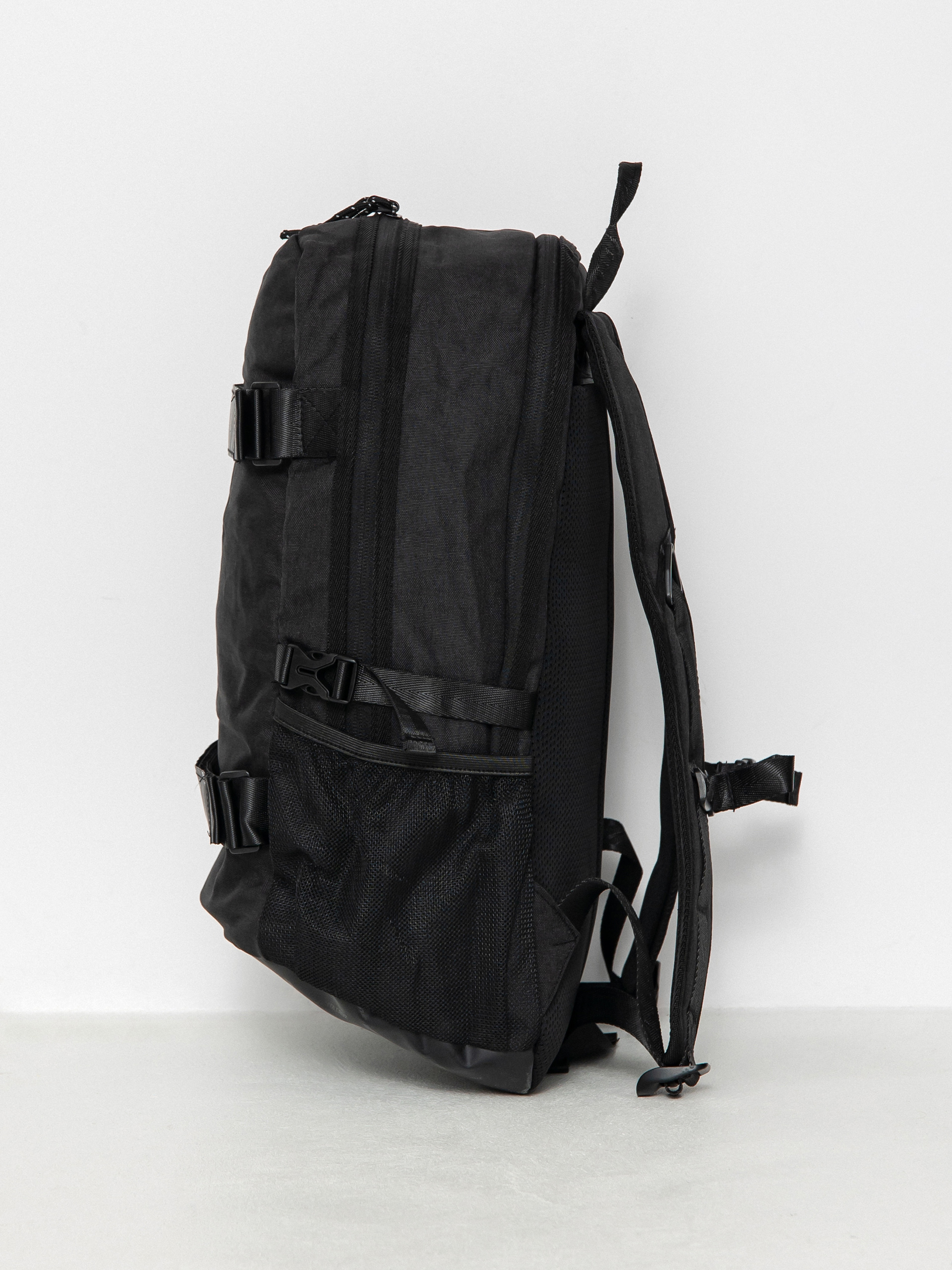Plecak Santa Cruz Sabre Skatepack (black)