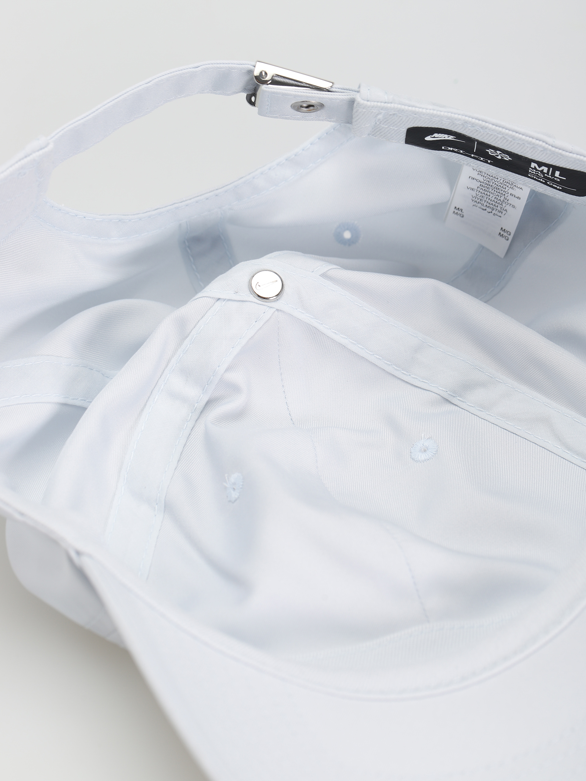 Czapka z daszkiem Nike SB Dri FIT Club (pure platinum/metallic silver)