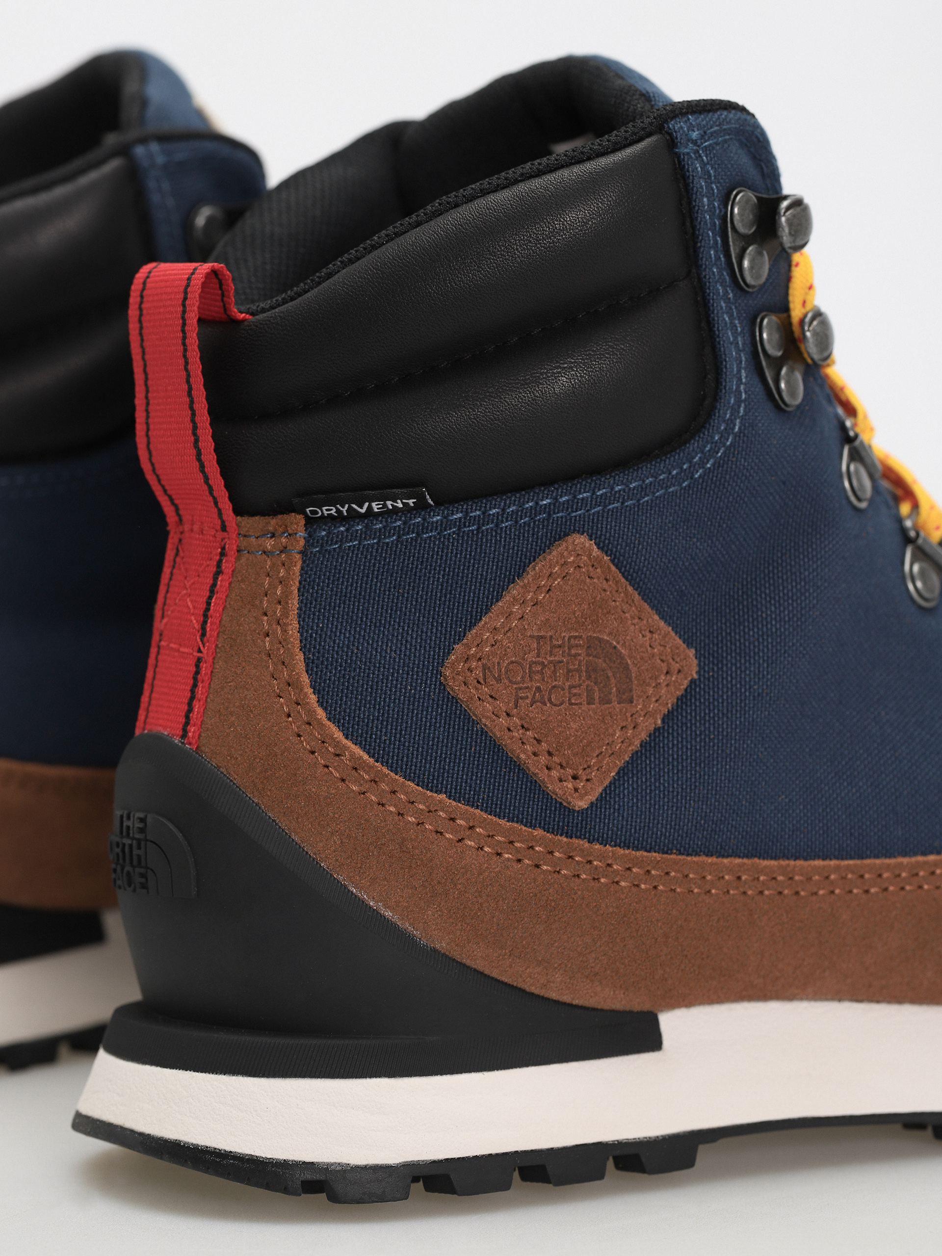 Buty The North Face Back To Berkeley Iv Textile Wp (shady blue/monksrobebrn)