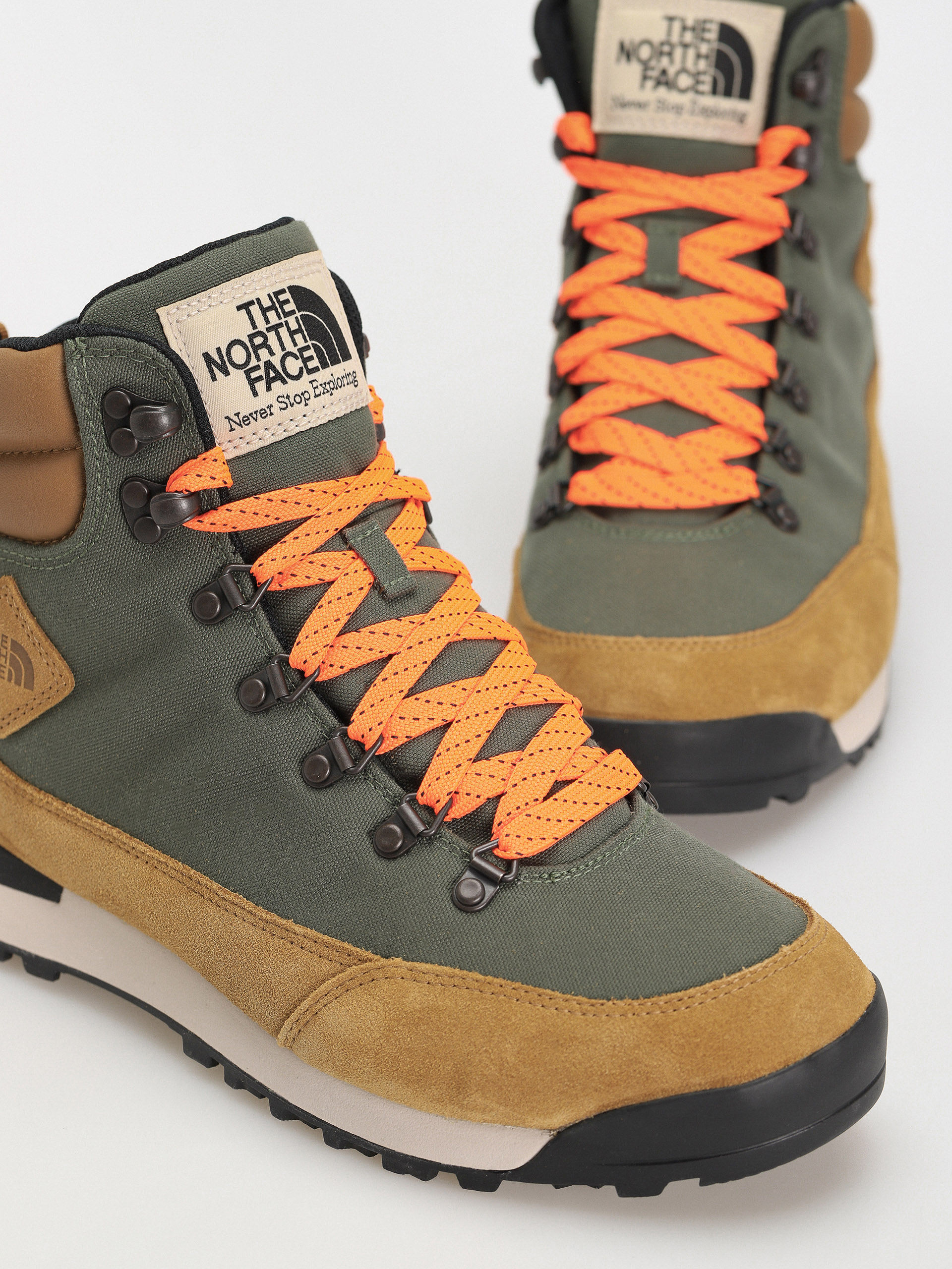 Buty The North Face Back To Berkeley Iv Textile Wp (thyme/utility brown)