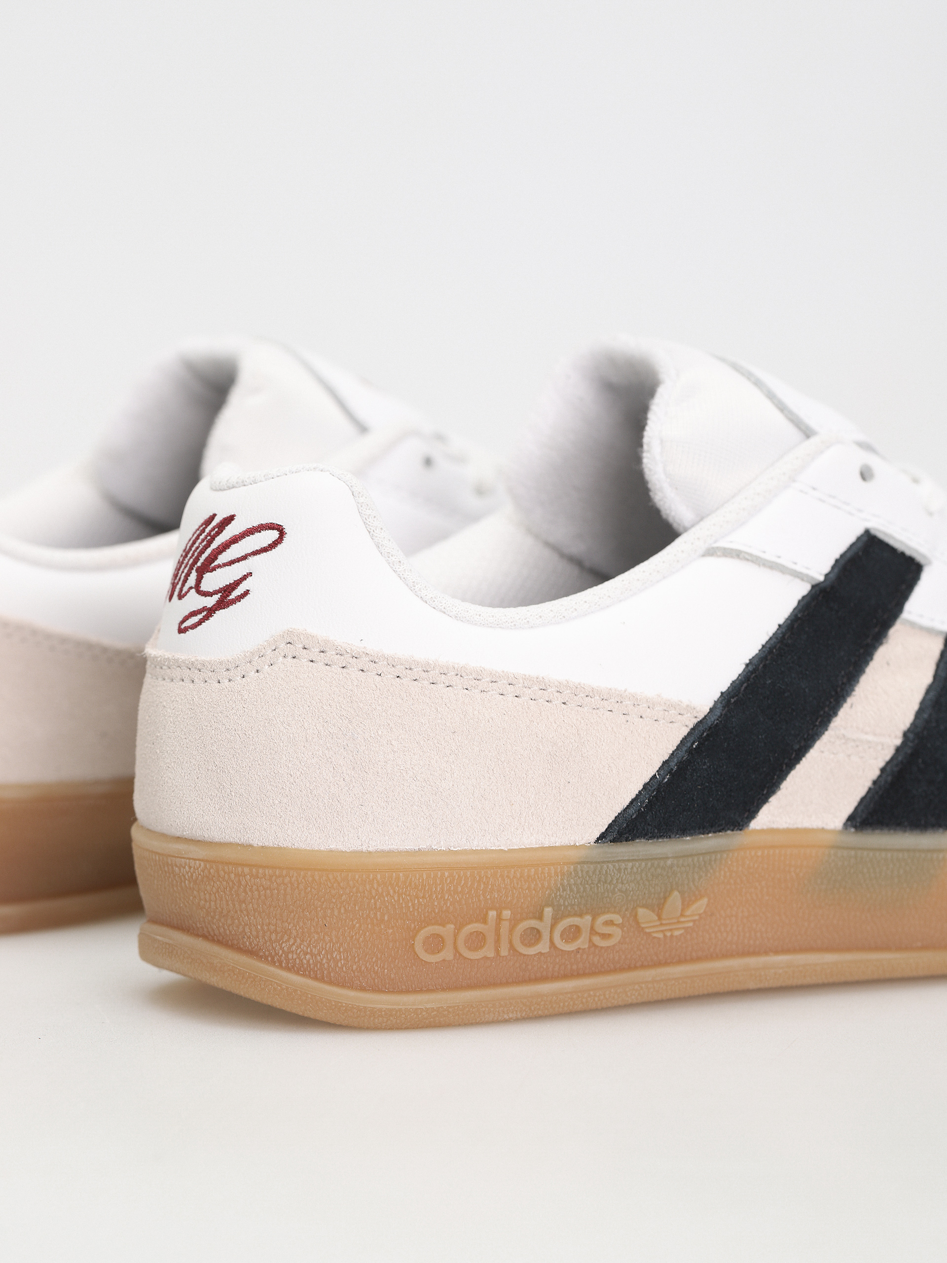 Buty adidas Aloha Super (ftwwht/cblack/gum4)