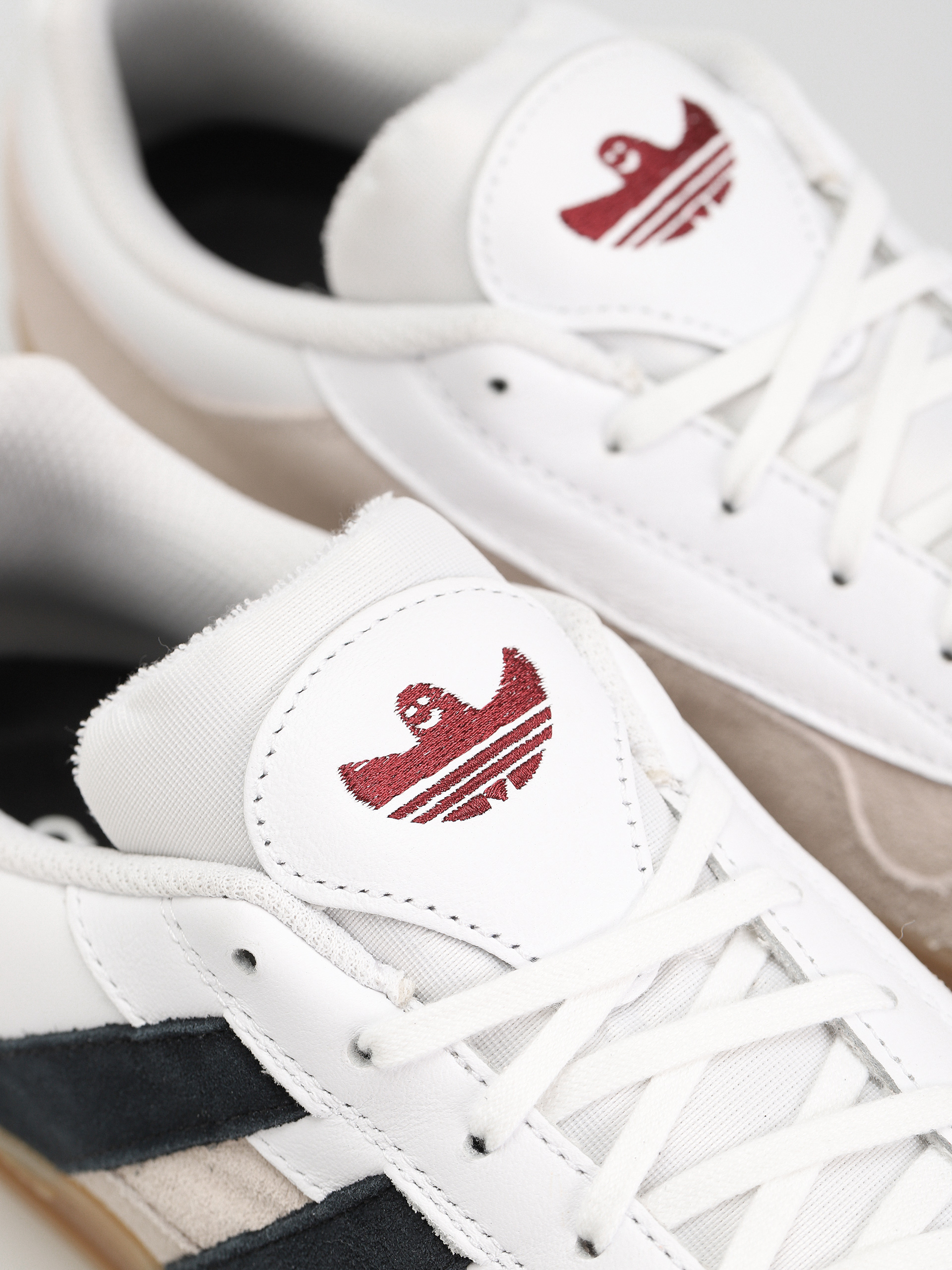 Buty adidas Aloha Super (ftwwht/cblack/gum4)