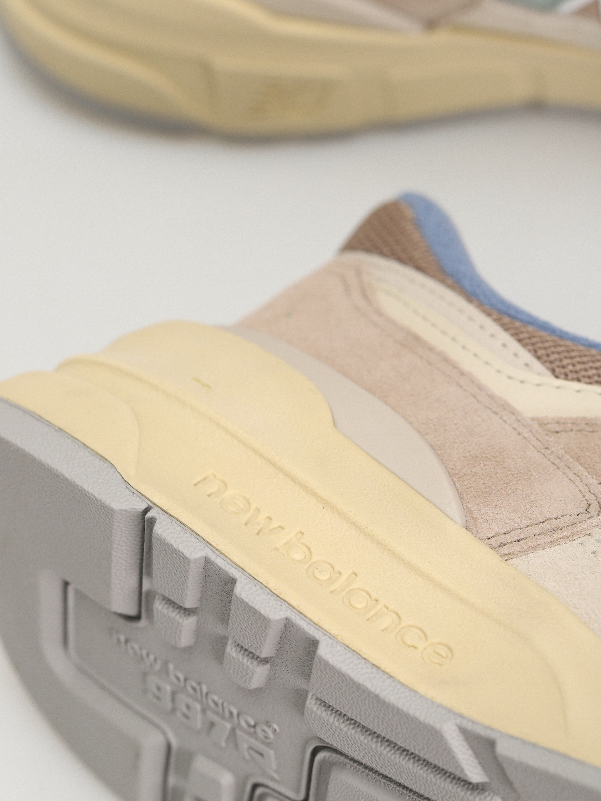 Buty New Balance 997 (driftwood)