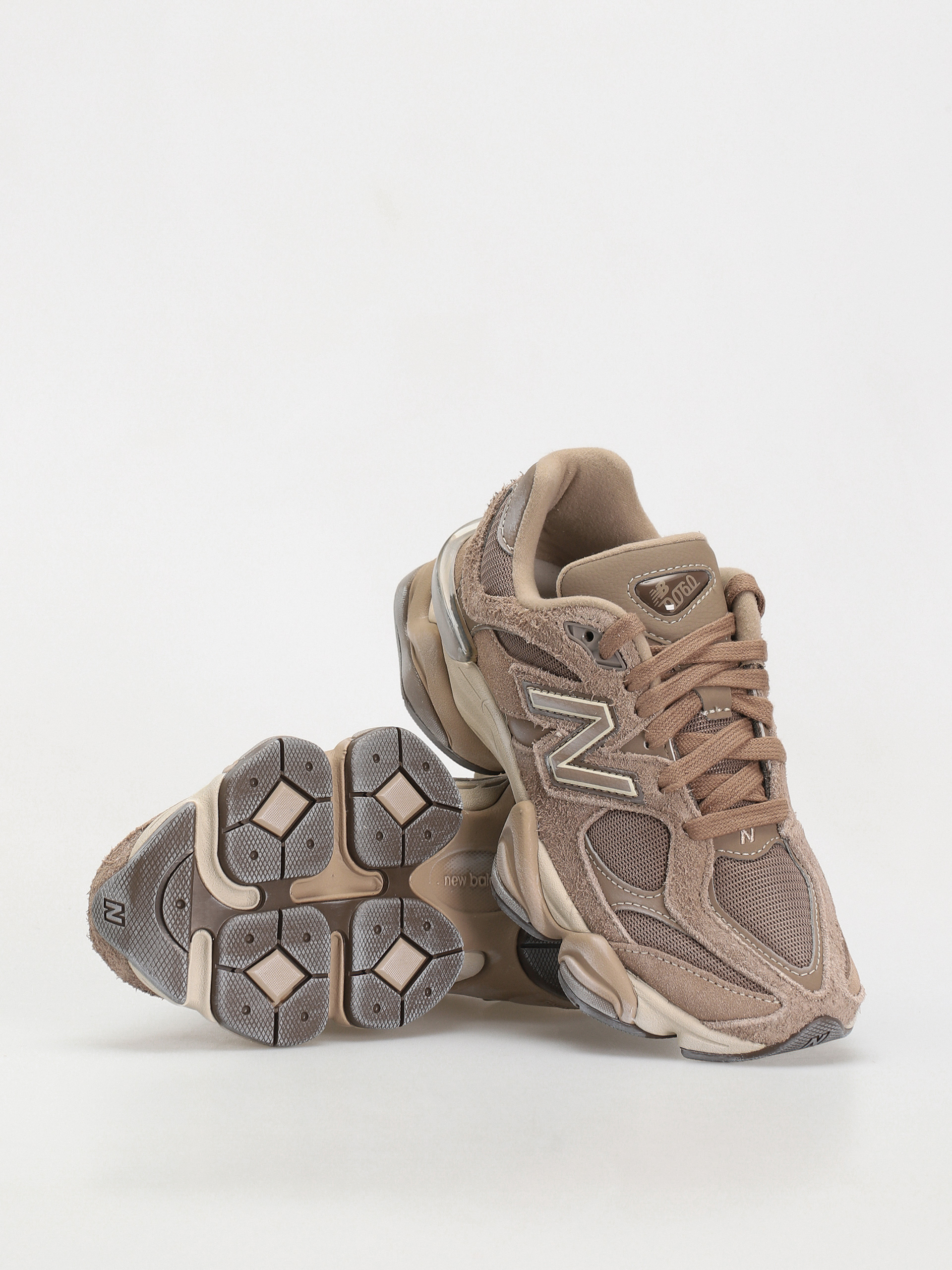Buty New Balance 9060 (mushroom)