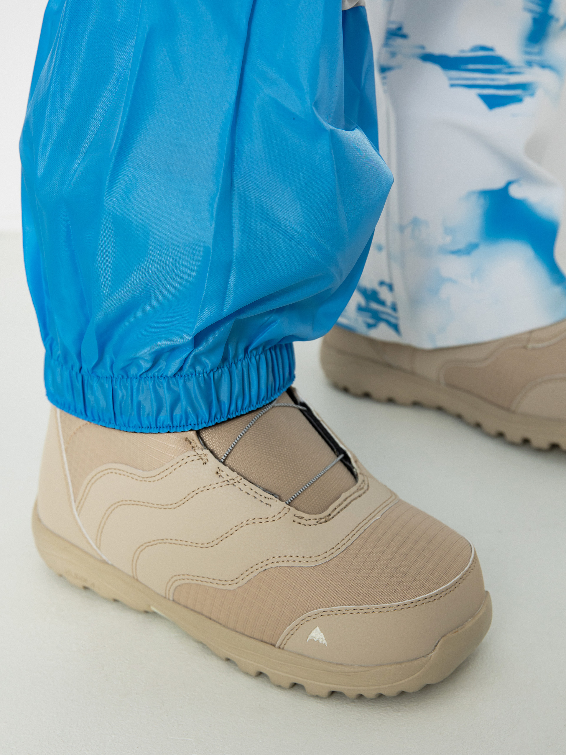 Damskie Spodnie snowboardowe Roxy Chloe Kim (azure blue clouds)