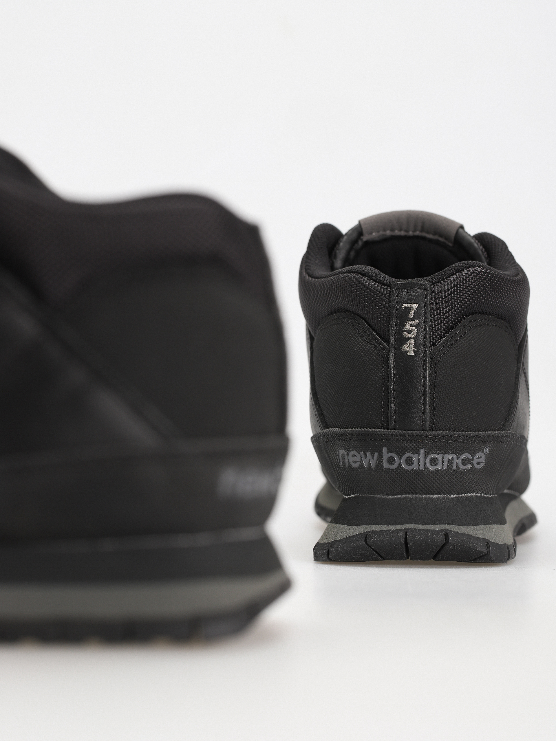 Buty New Balance 754 (black/grey)