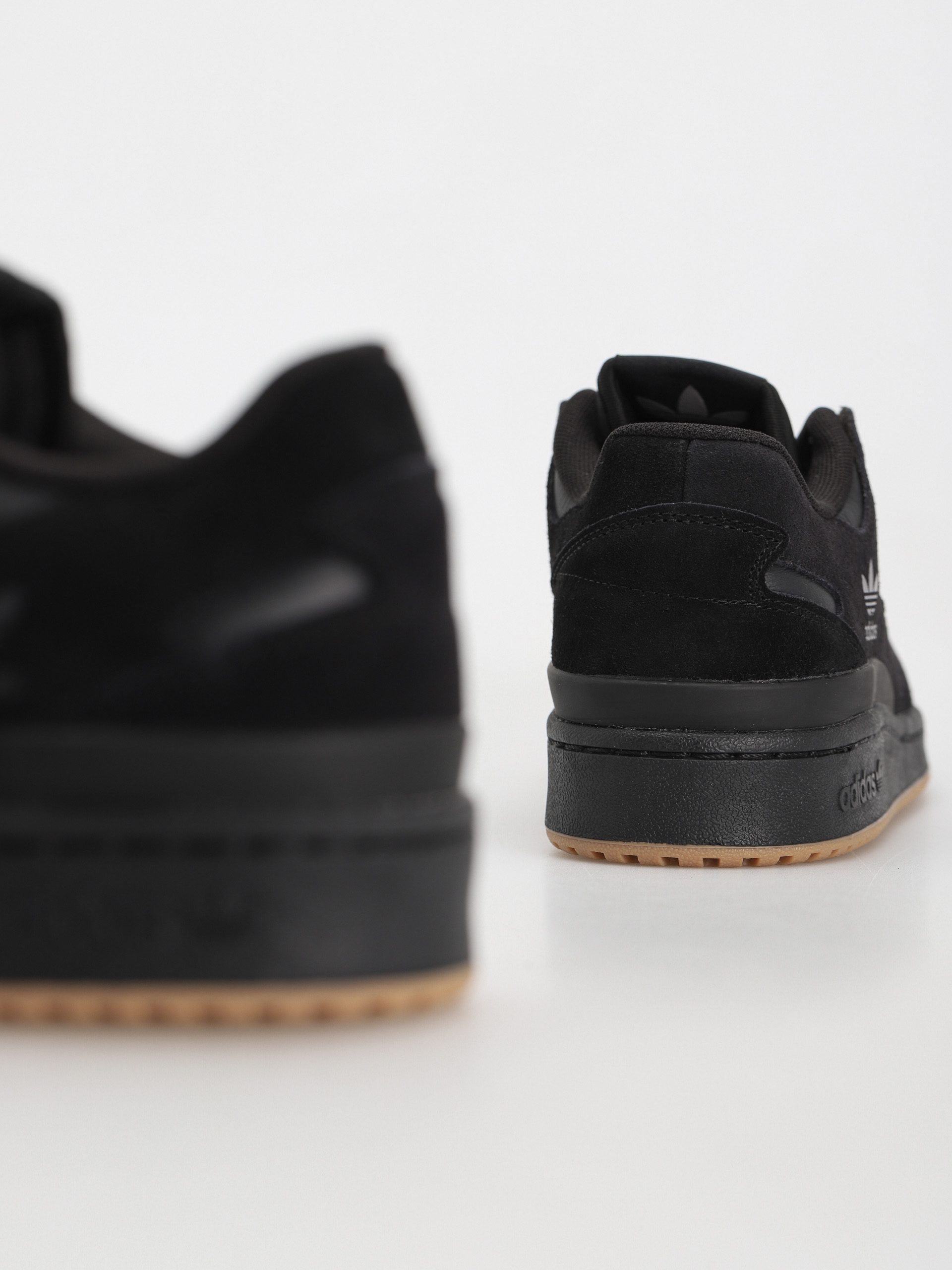 Buty adidas Forum 84 Low ADV - czarny (cblack/carbon/grethr)