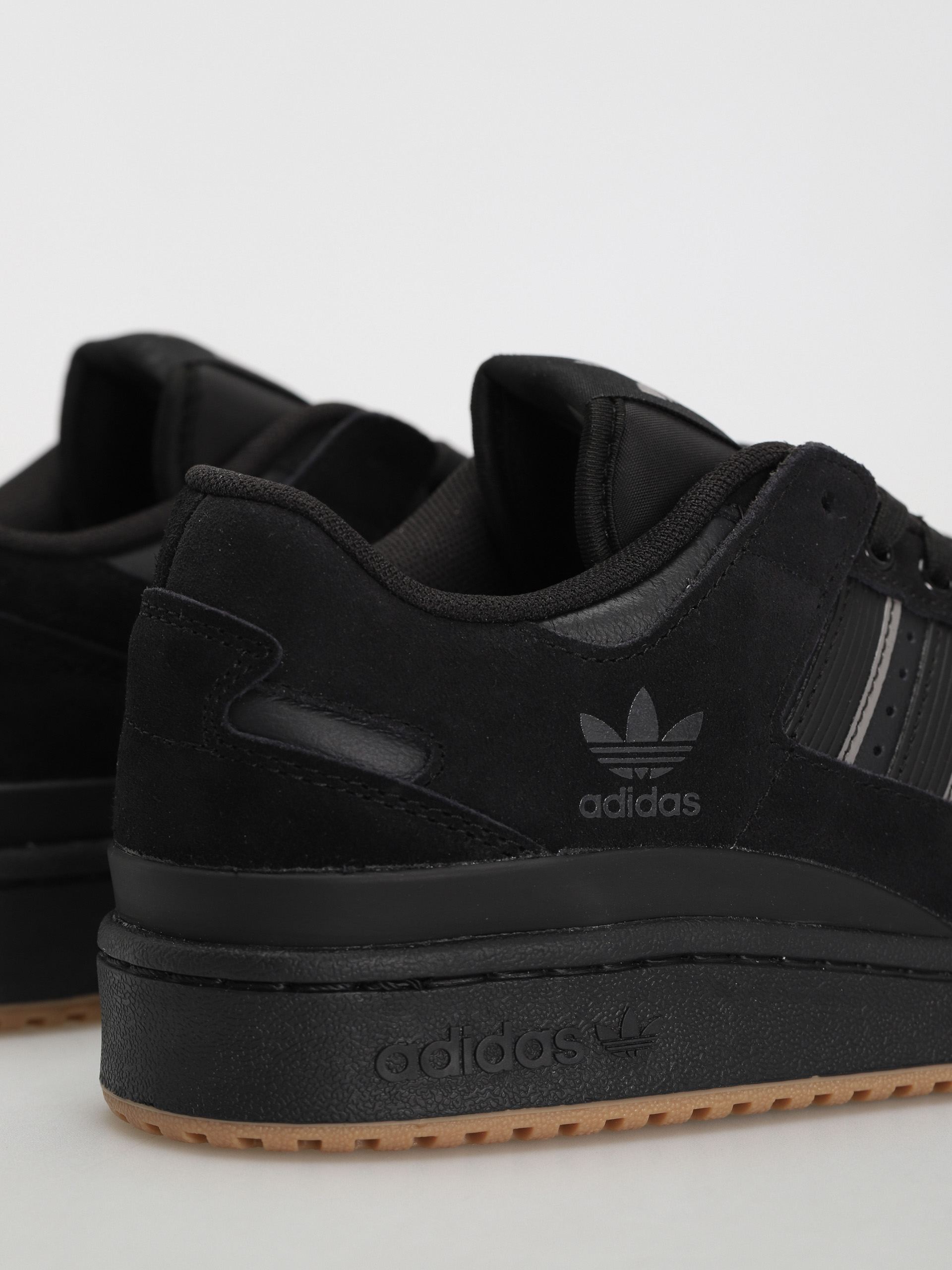 Buty adidas Forum 84 Low ADV (cblack/carbon/grethr)