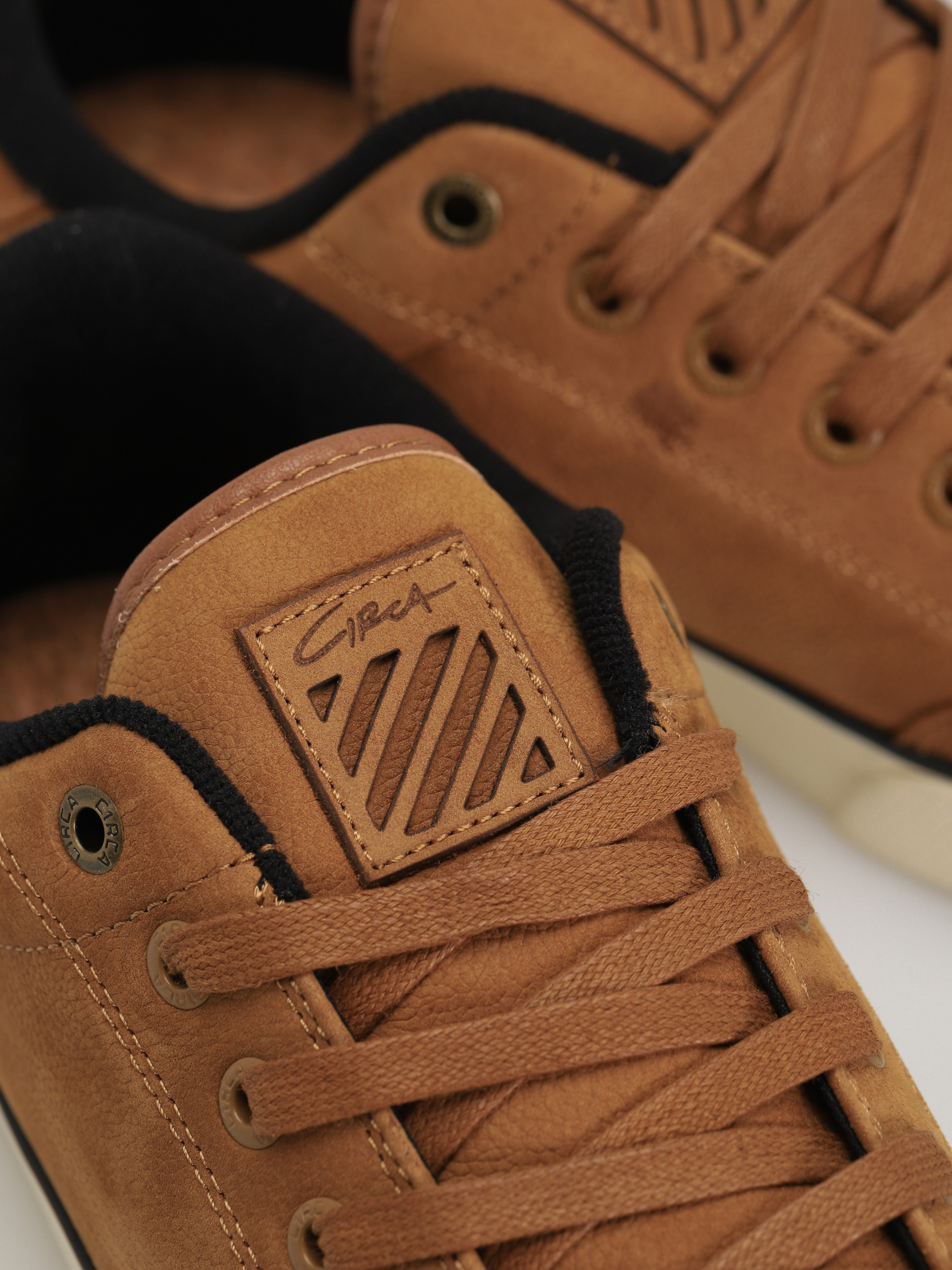 Buty Circa Al 50 Se (ochre/black/off white)