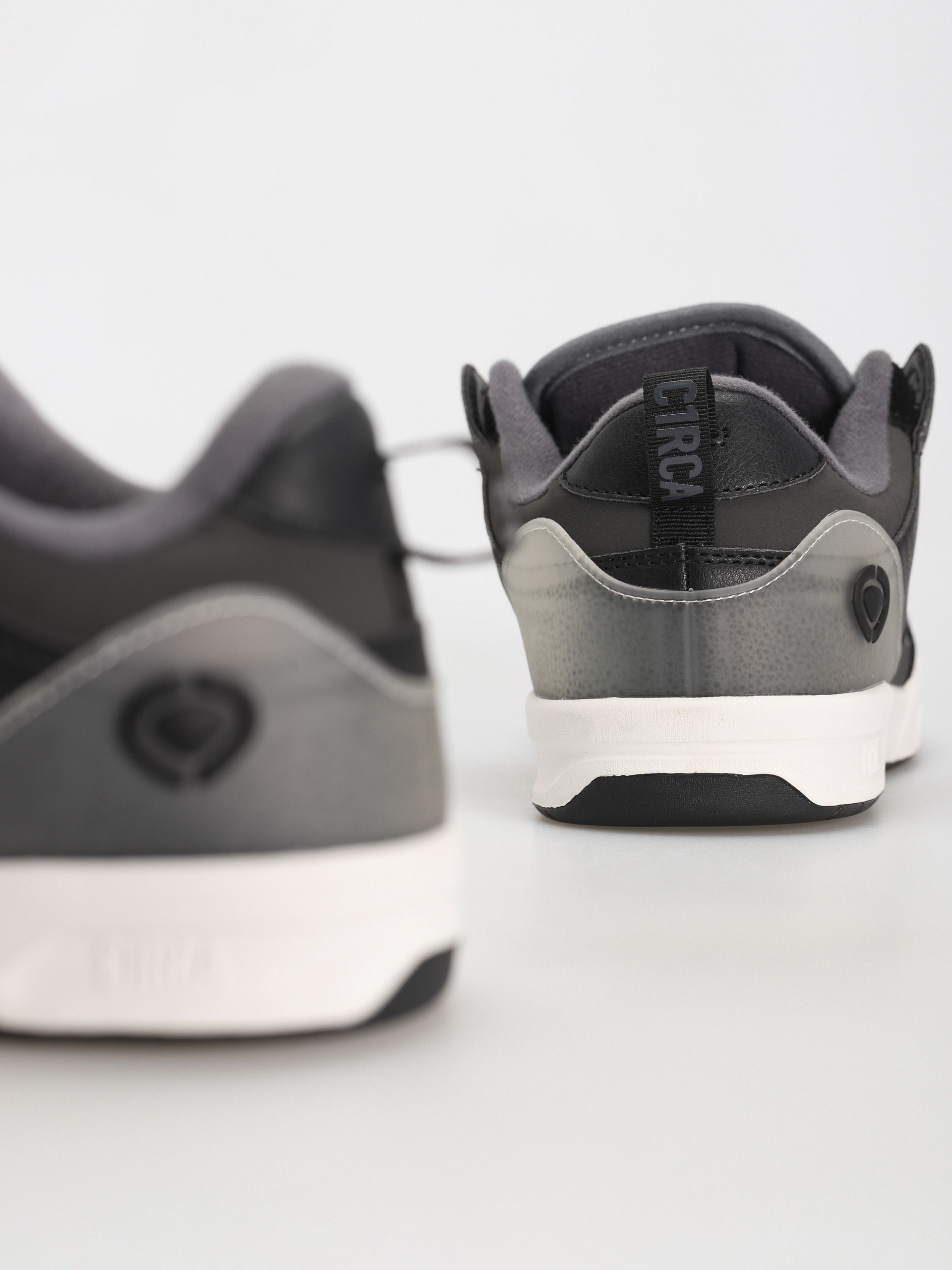 Buty Circa Tave Tt (shoe/dark shadow)