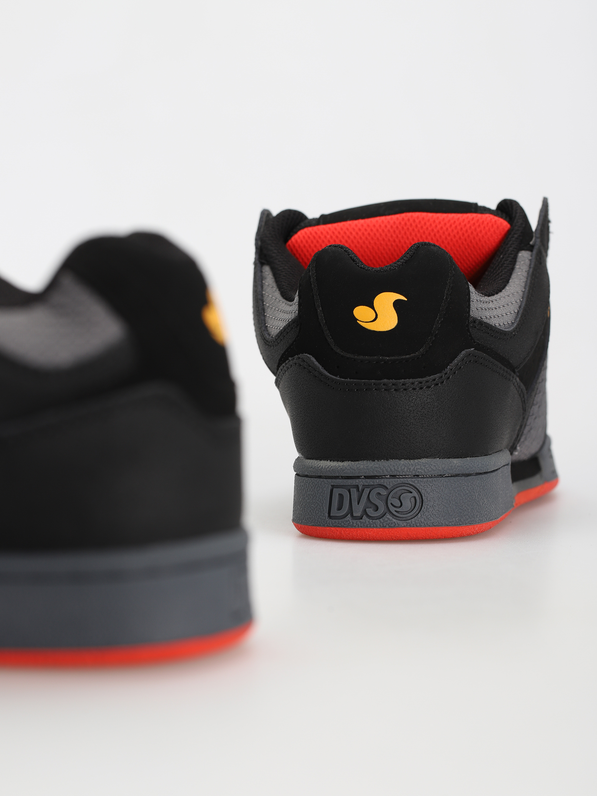 Buty DVS Celsius (black fiery red yellow nubuck)