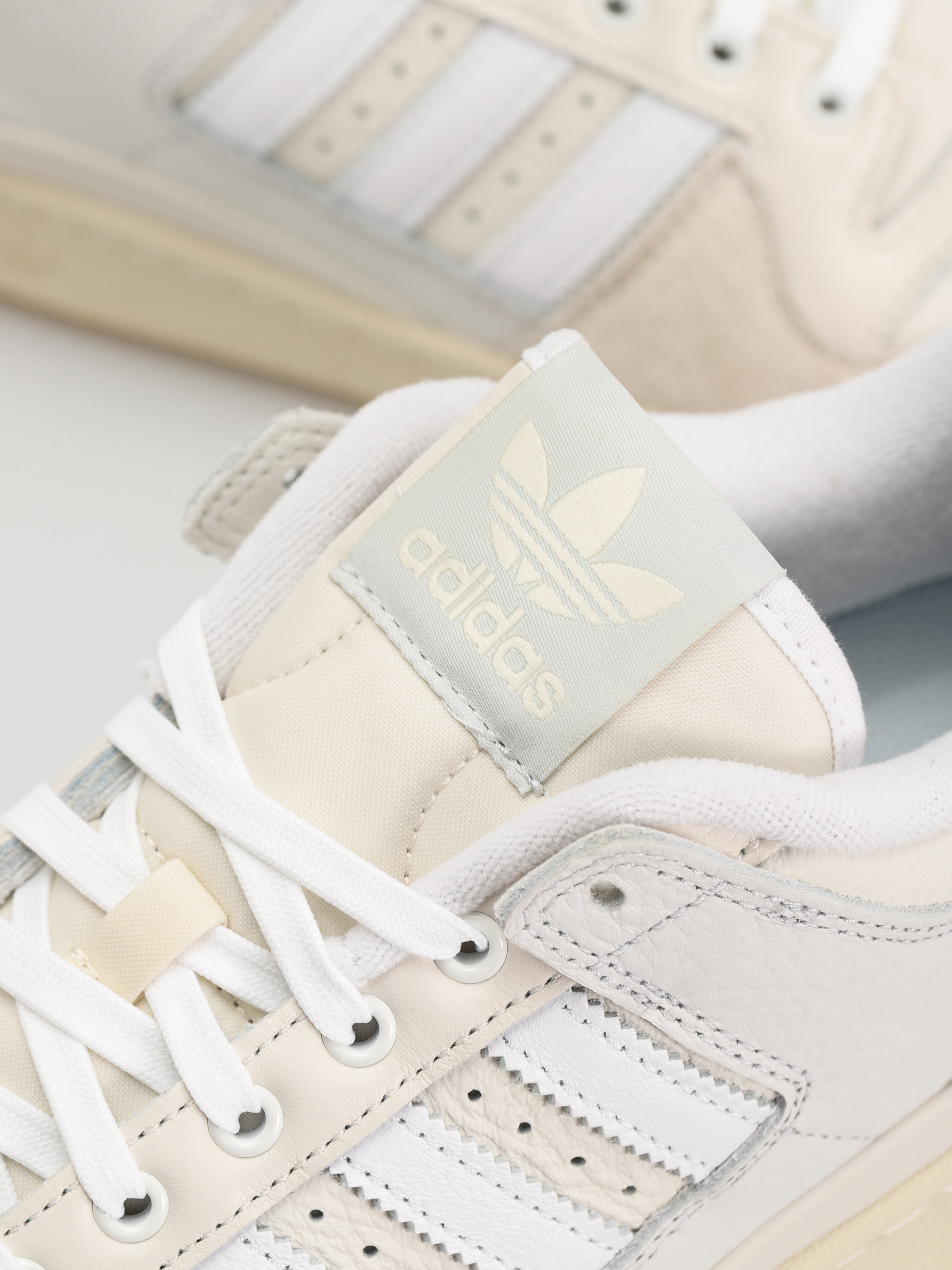 Buty adidas Forum 84 Low ADV (cwhite/ftwwht/clowhi)