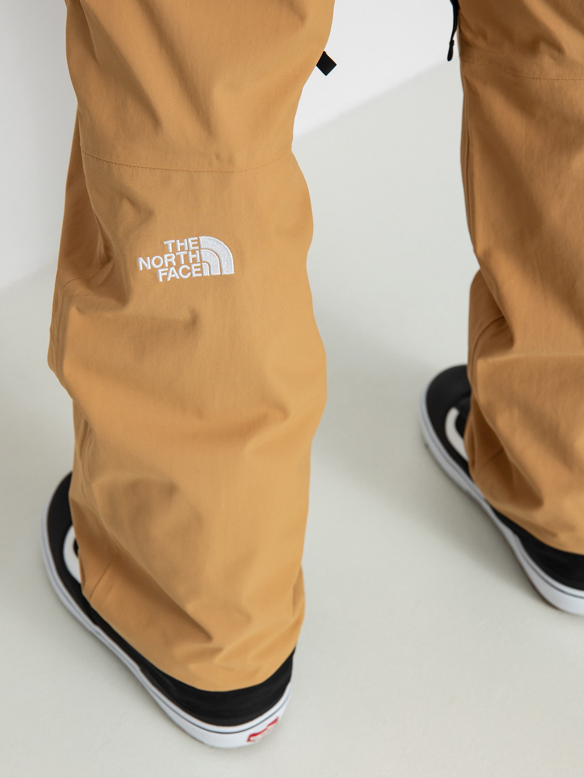 Męskie Spodnie snowboardowe The North Face Slashback Cargo (almond butter)
