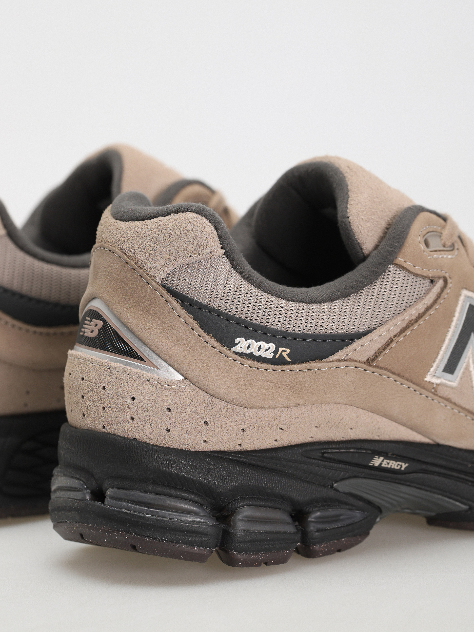 Buty New Balance 2002 (driftwood)